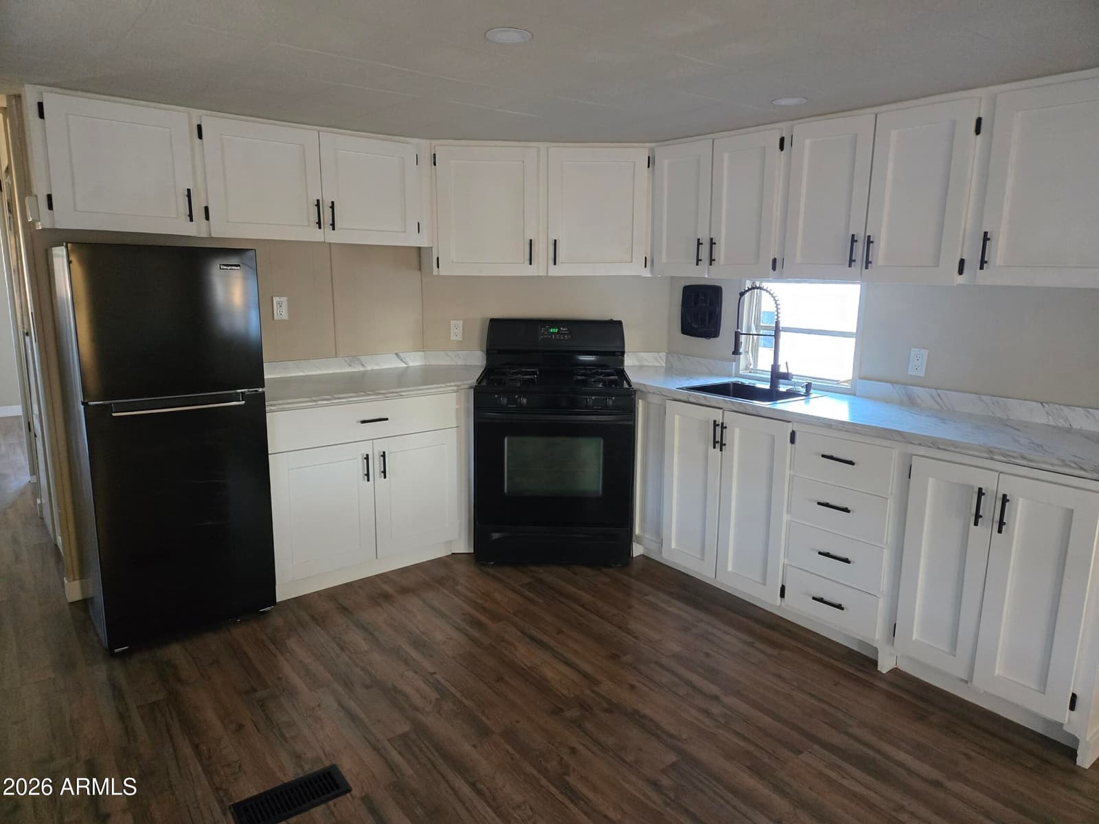 701 S DOBSON Road 31, Mesa, AZ 85202 — photo 7 of 12