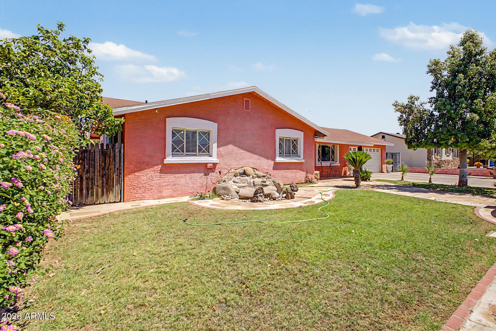 2042 E 3RD Drive, Mesa, AZ 85204 — photo 4 of 34
