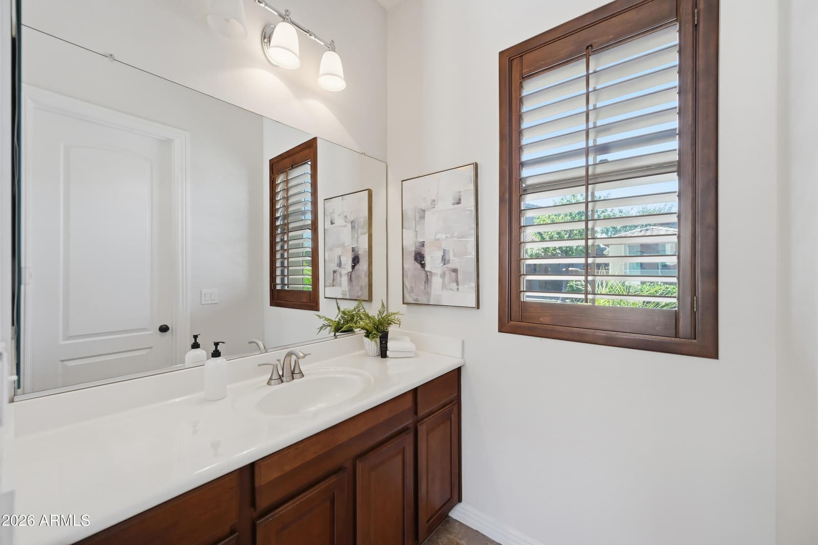 758 E SUNBURST Lane, Tempe, AZ 85284 — photo 25 of 48