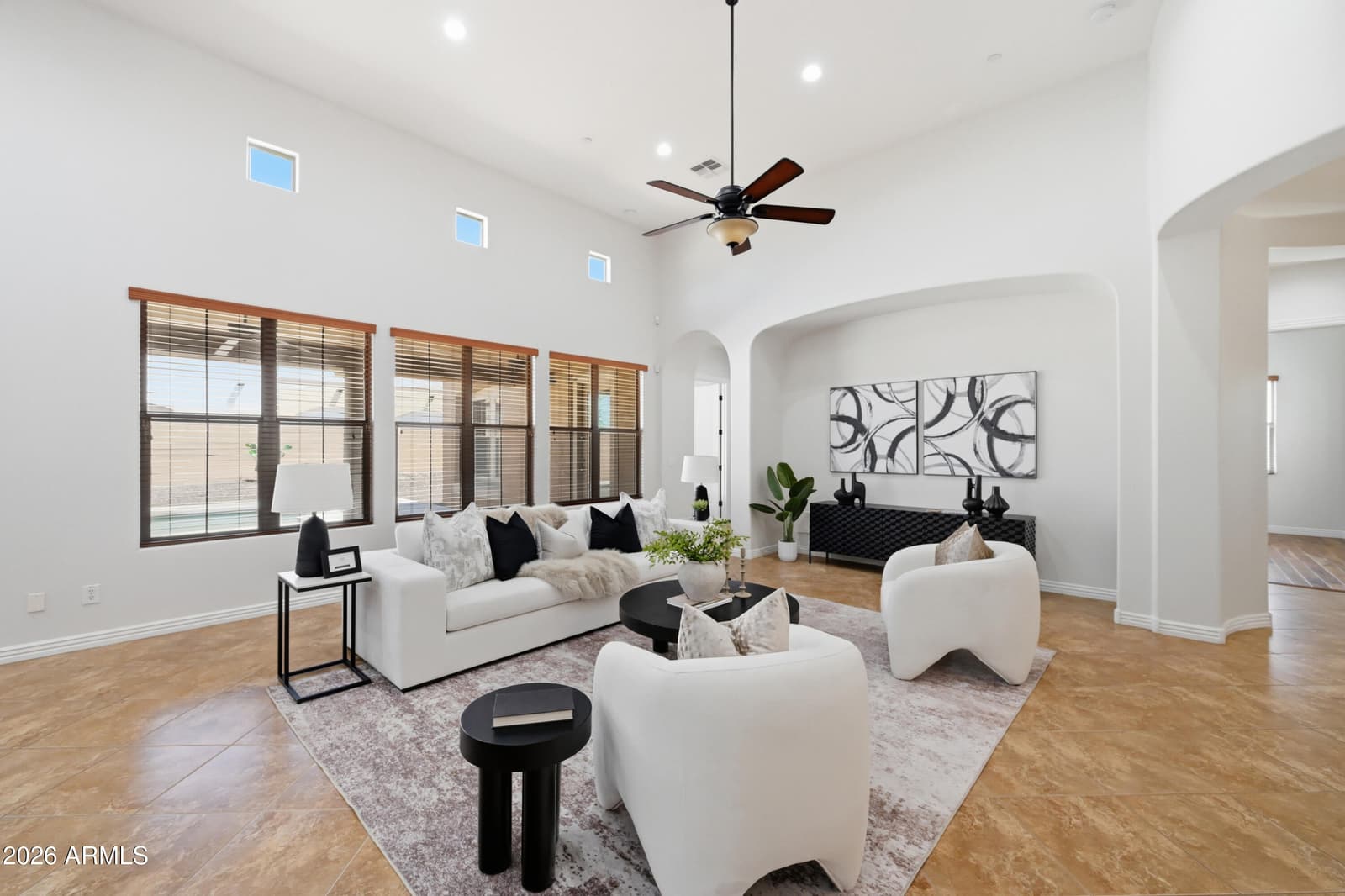 758 E SUNBURST Lane, Tempe, AZ 85284 — photo 4 of 48