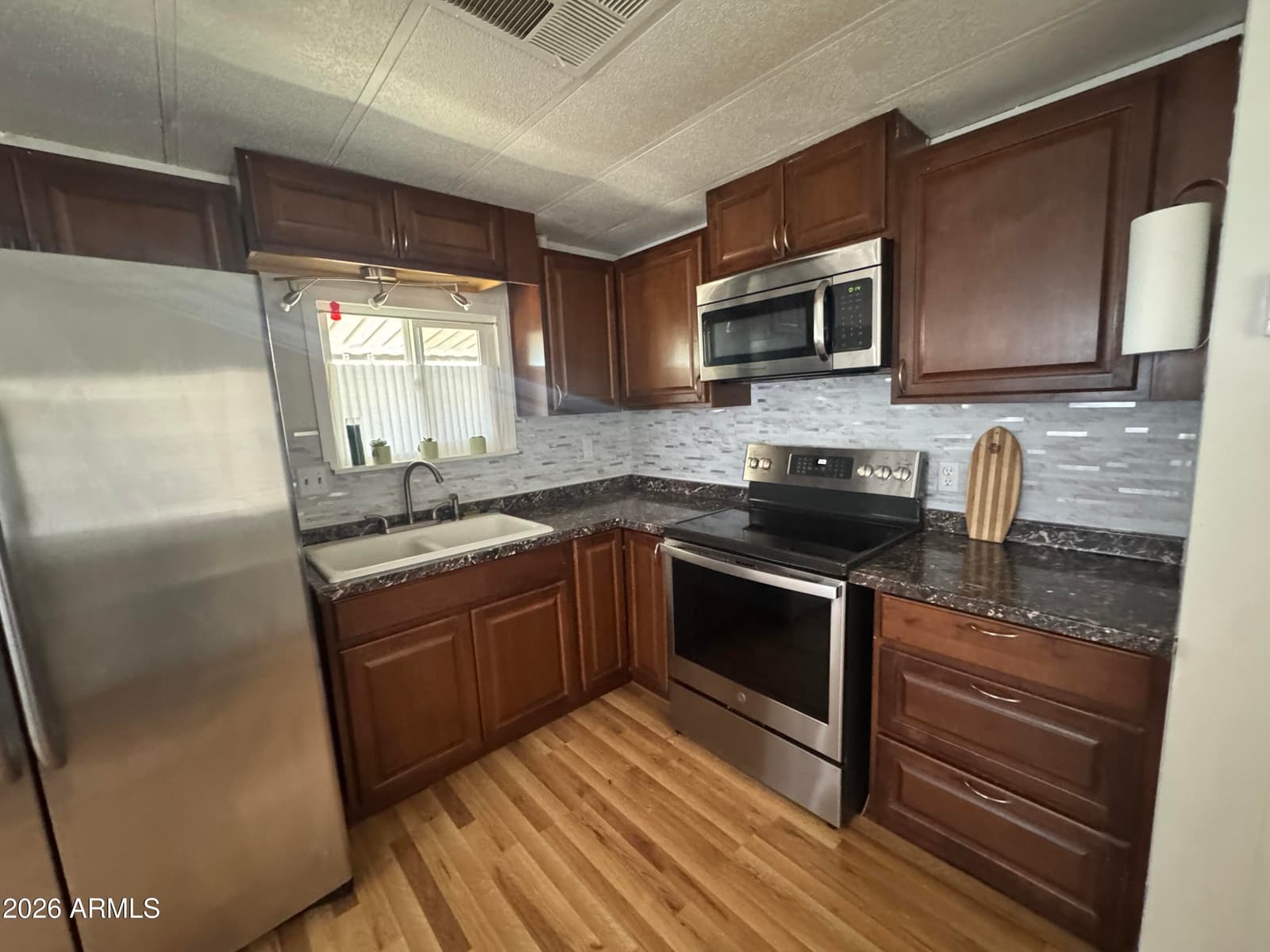 15802 S GILBERT Road 20, Chandler, AZ 85225 — photo 3 of 10