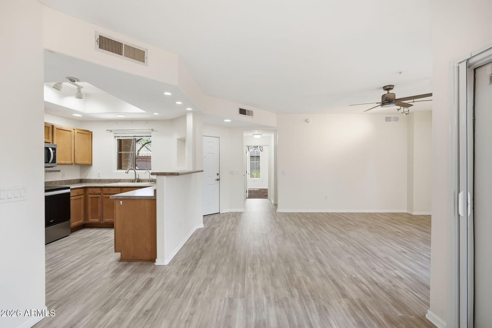 11680 E SAHUARO Drive 1060, Scottsdale, AZ 85259 — photo 8 of 32