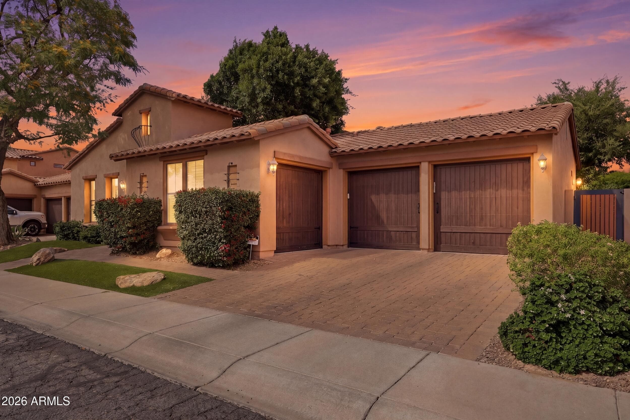 5628 E LIBBY Street, Scottsdale, AZ 85254 — photo 6 of 57
