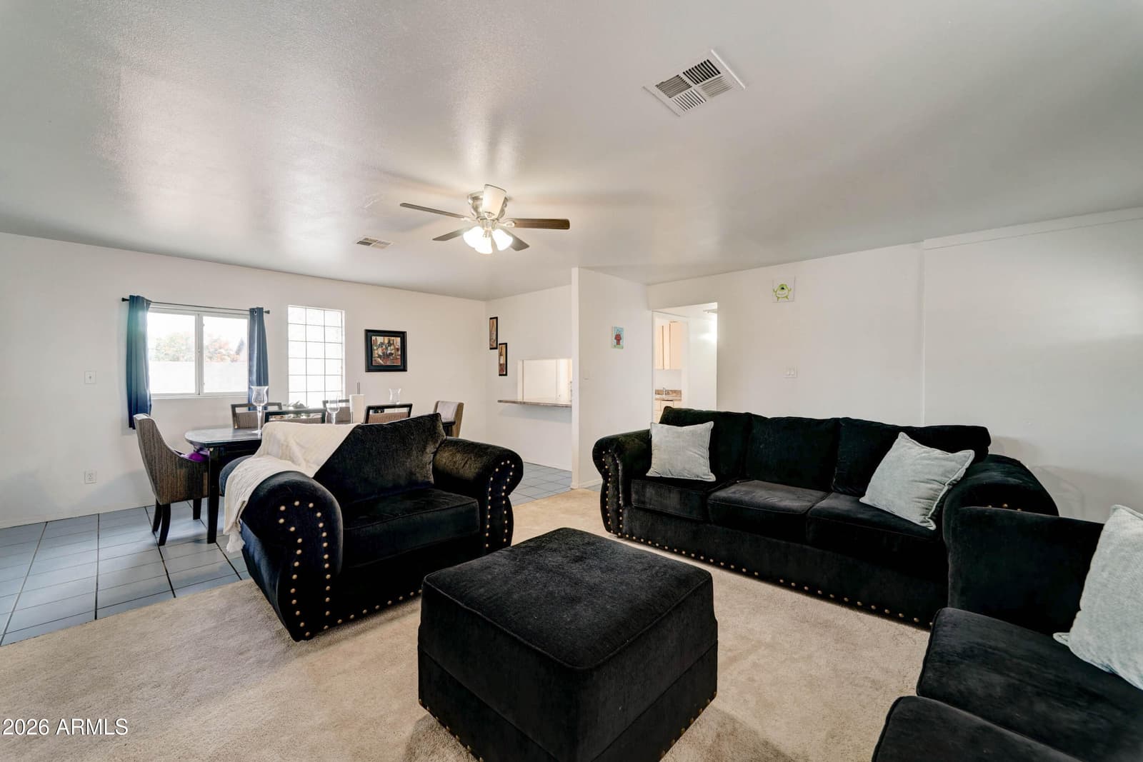5438 W ROANOKE Avenue, Phoenix, AZ 85035 — photo 7 of 28