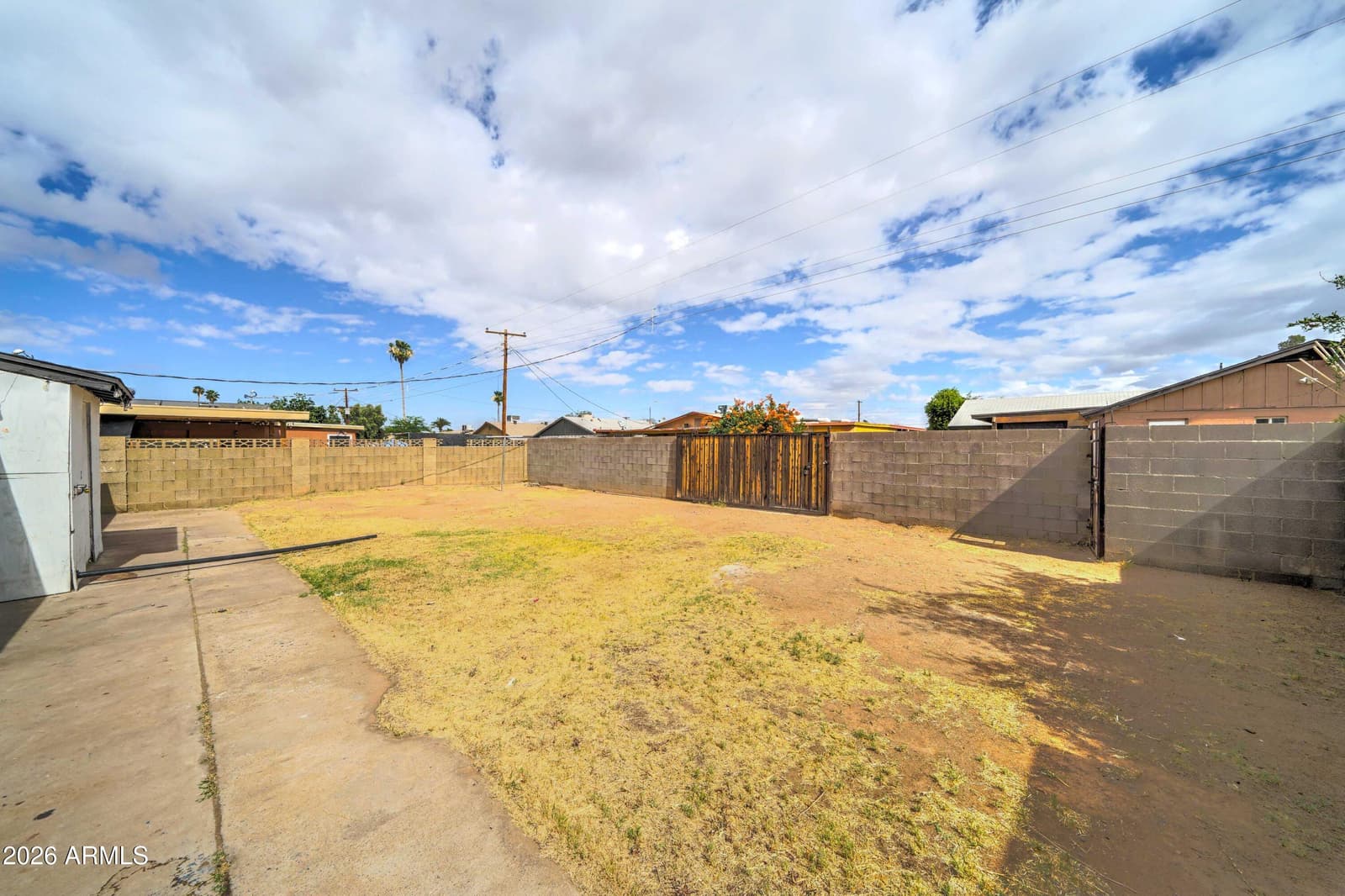 5438 W ROANOKE Avenue, Phoenix, AZ 85035 — photo 25 of 28