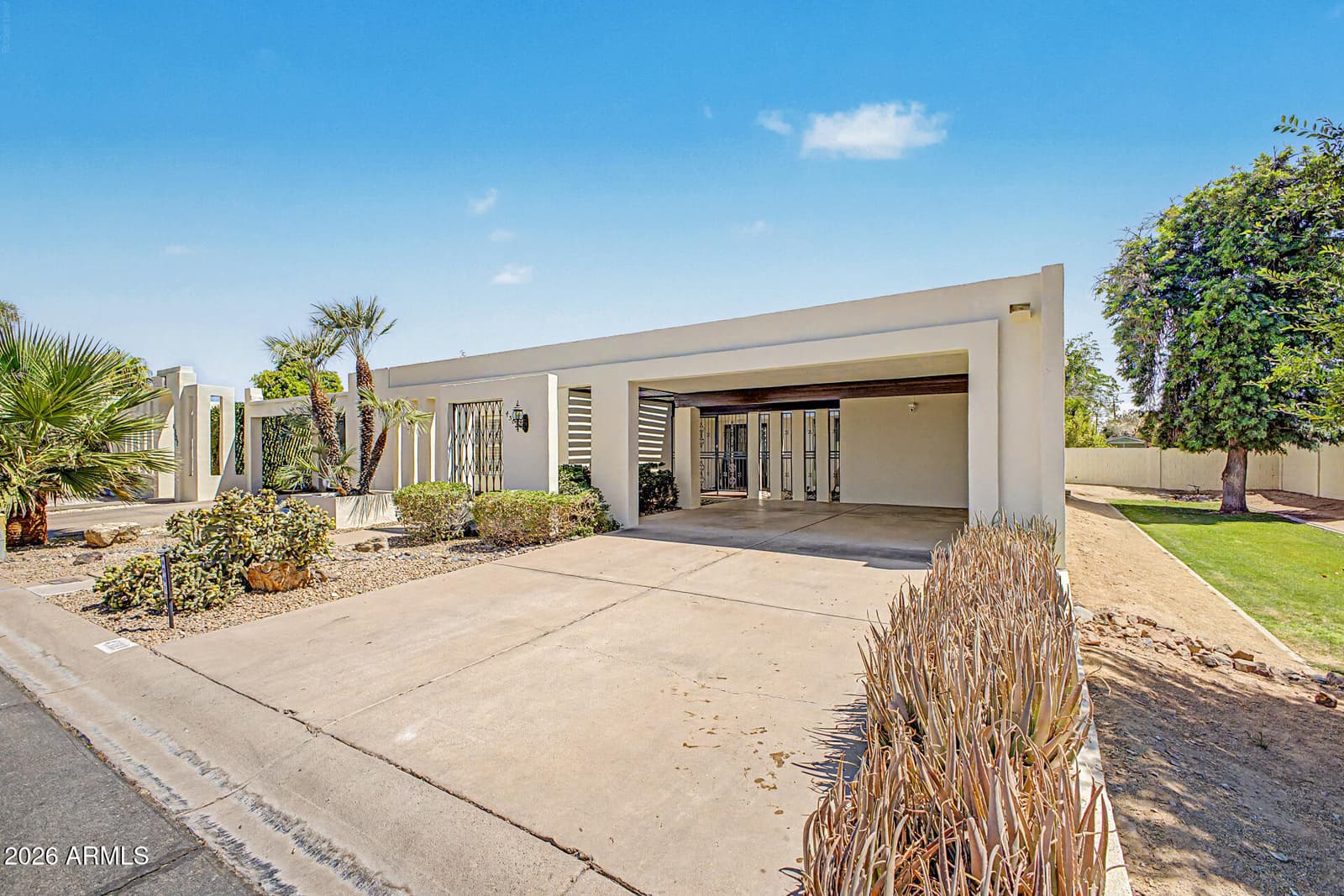 4303 E FAIRMOUNT Avenue, Phoenix, AZ 85018 — photo 3 of 55