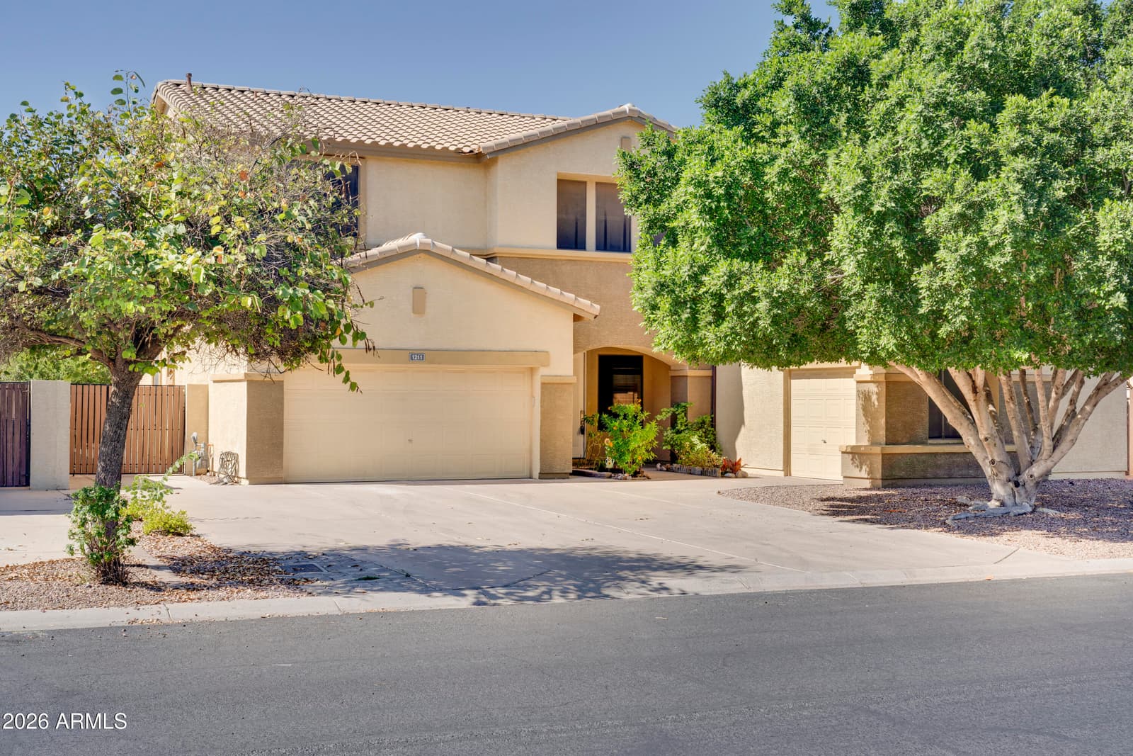1211 E KENWOOD Street, Mesa, AZ 85203 — photo 3 of 67