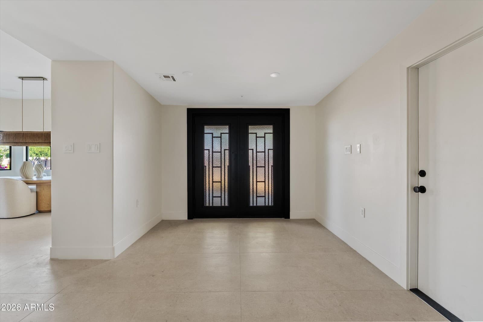 7042 E ORANGE BLOSSOM Lane, Paradise Valley, AZ 85253 — photo 11 of 56