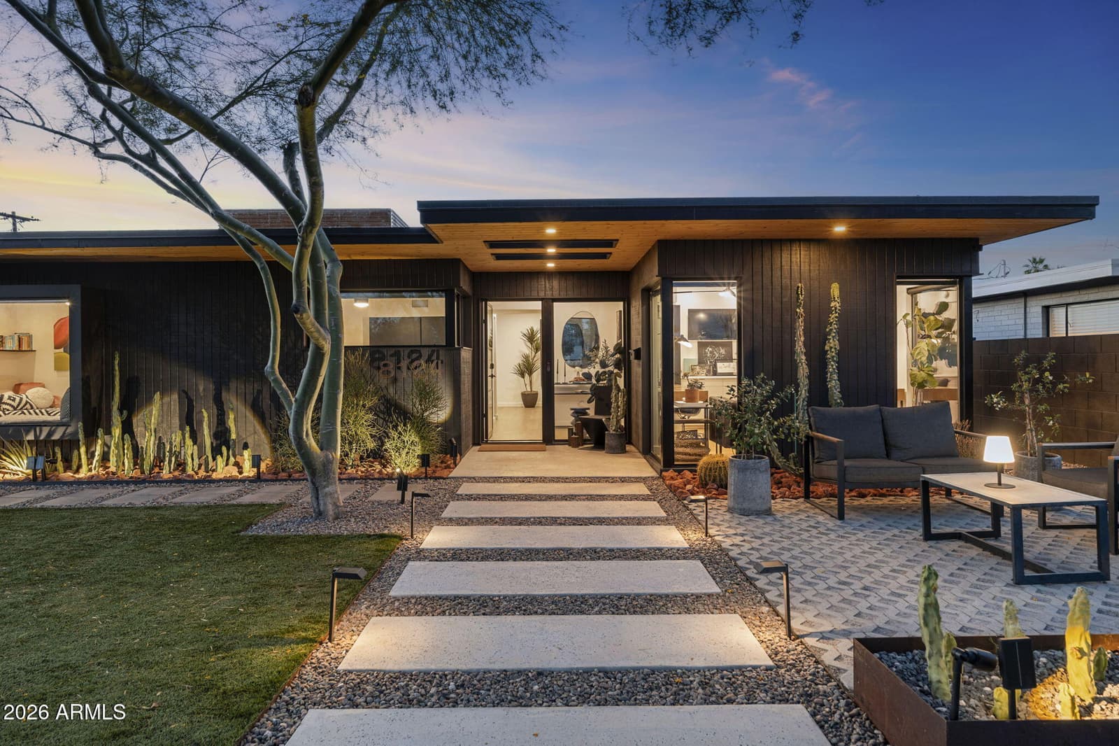 8124 E GRANADA Road, Scottsdale, AZ 85257 — photo 7 of 64