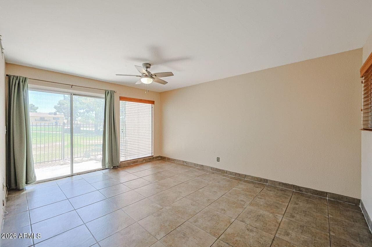 4607 W CONTINENTAL Drive, Glendale, AZ 85308 — photo 4 of 32