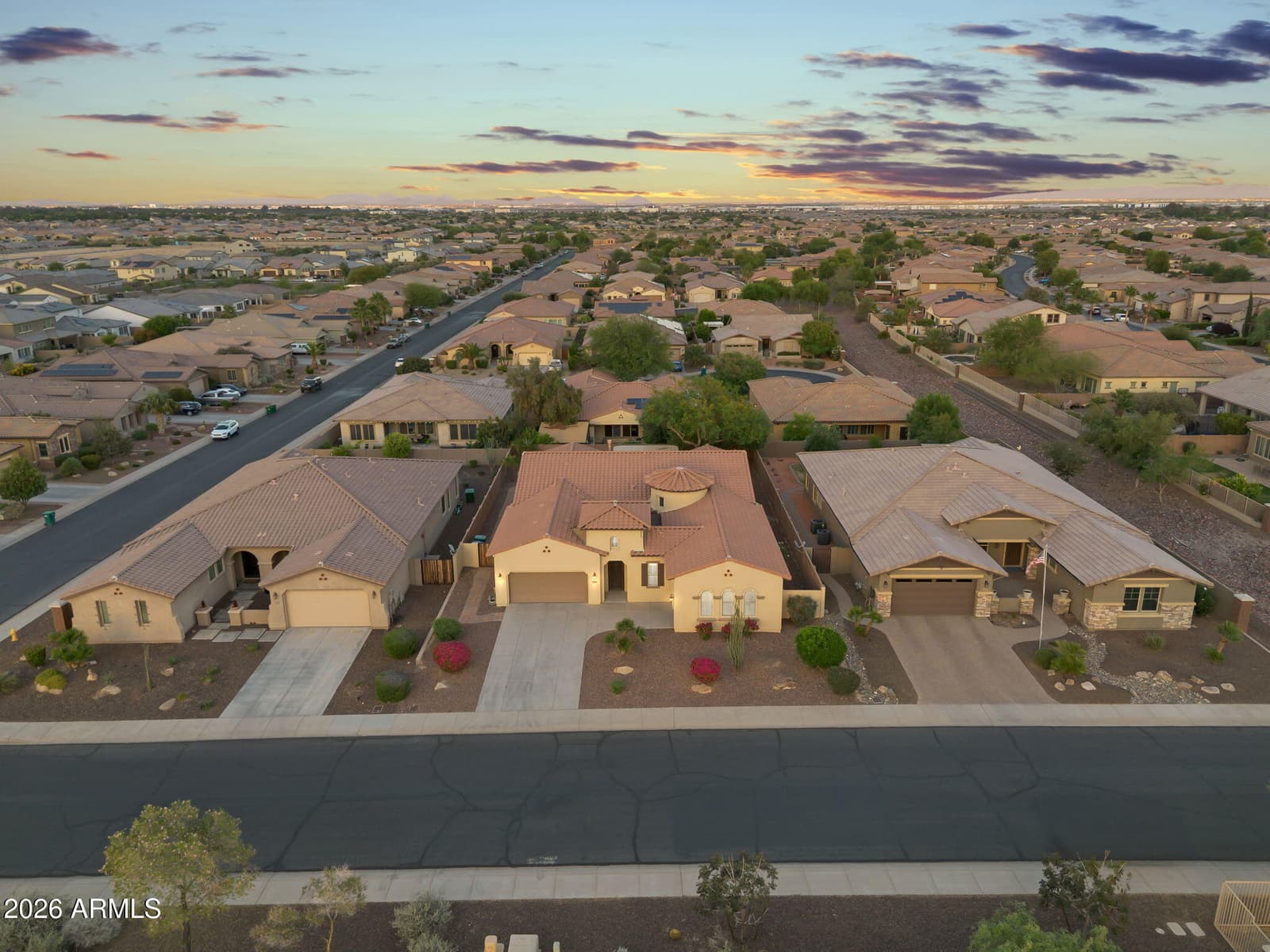 5413 N 194TH Drive, Litchfield Park, AZ 85340 — photo 4 of 39