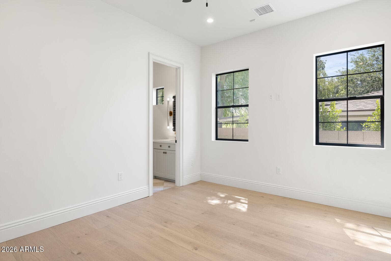 3913 E CAMPBELL Avenue, Phoenix, AZ 85018 — photo 21 of 44