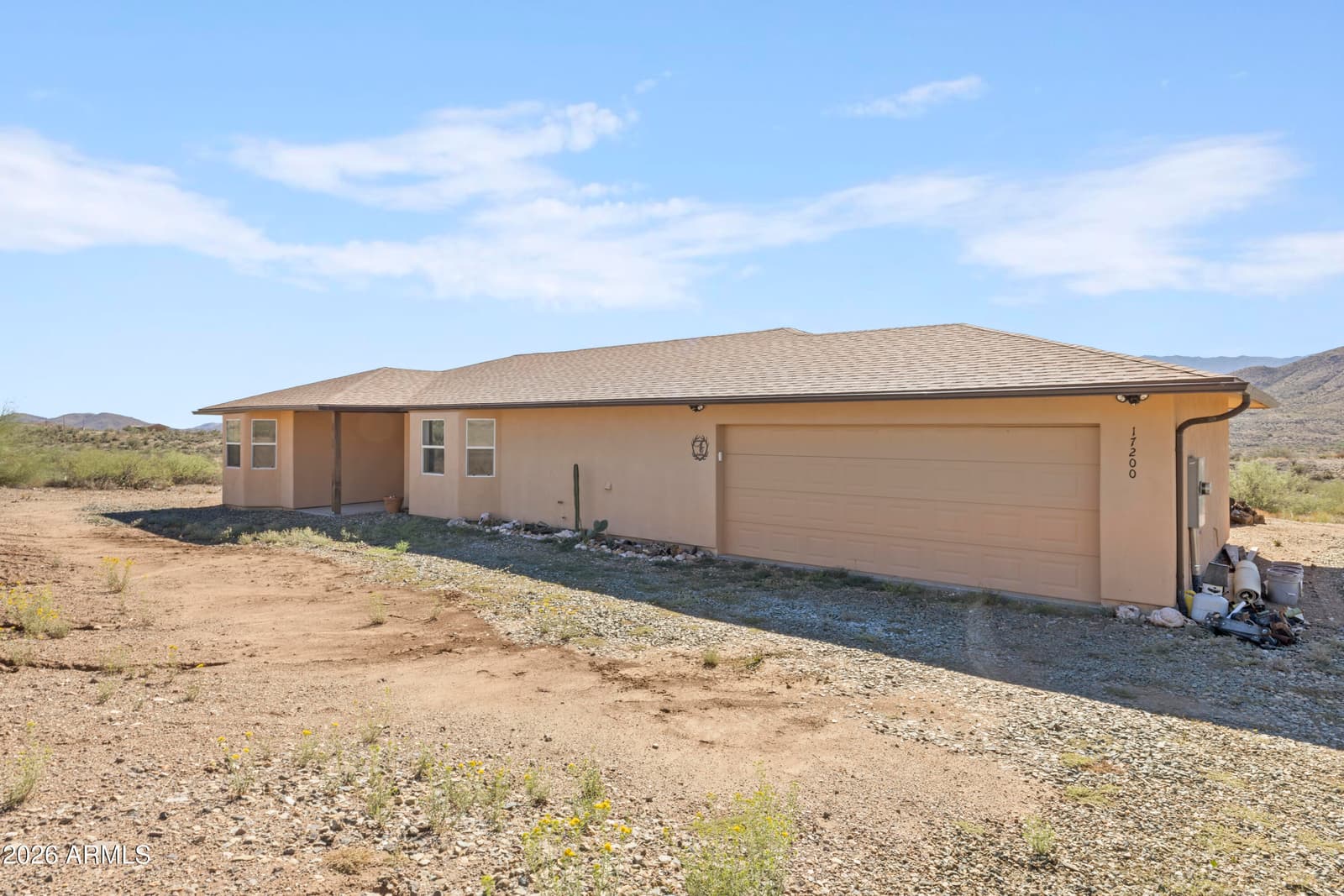 17200 S Dripping Springs Road, Mayer, AZ 86333 — photo 1 of 43