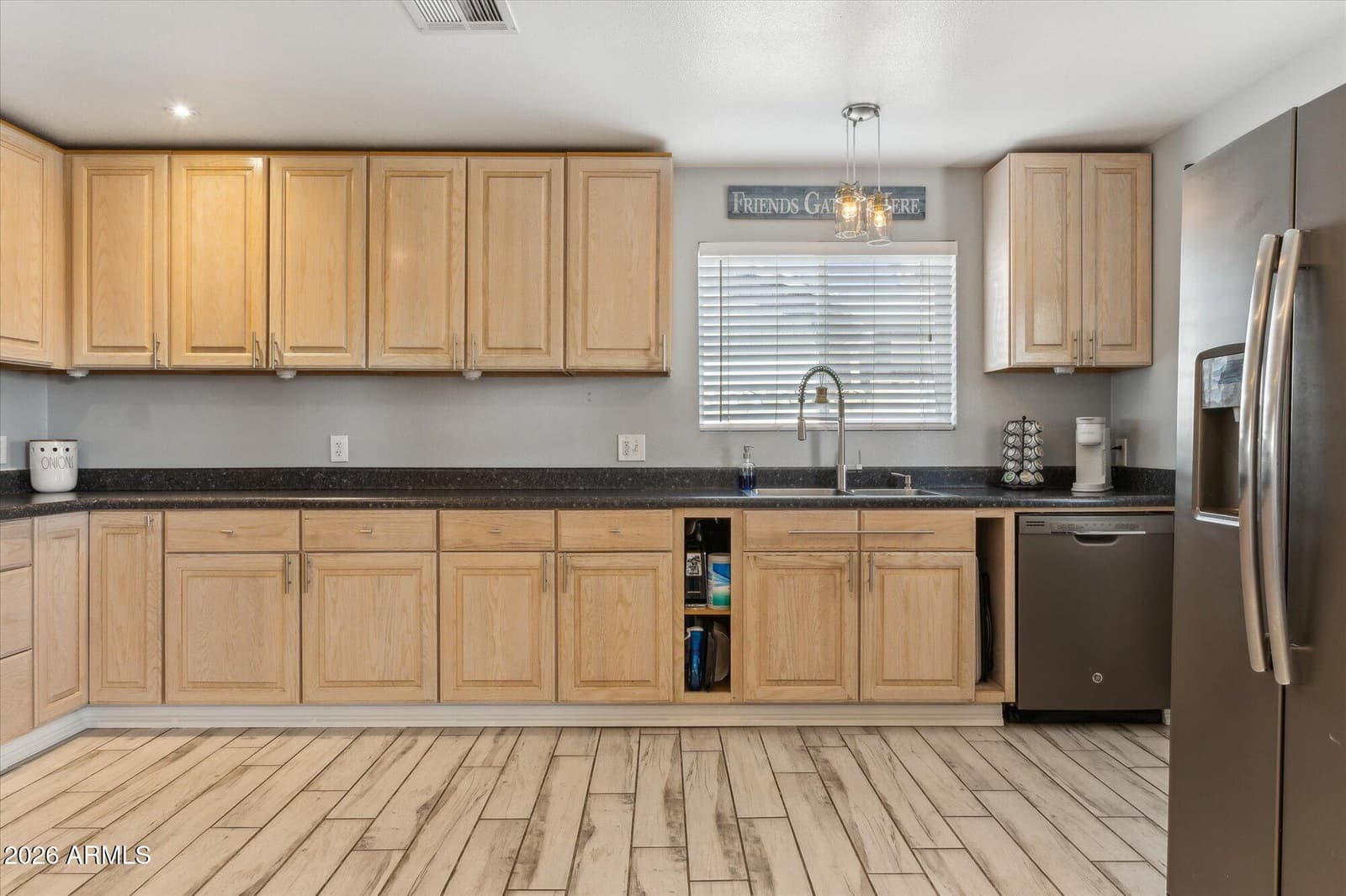 9716 N 55TH Avenue, Glendale, AZ 85302 — photo 3 of 17