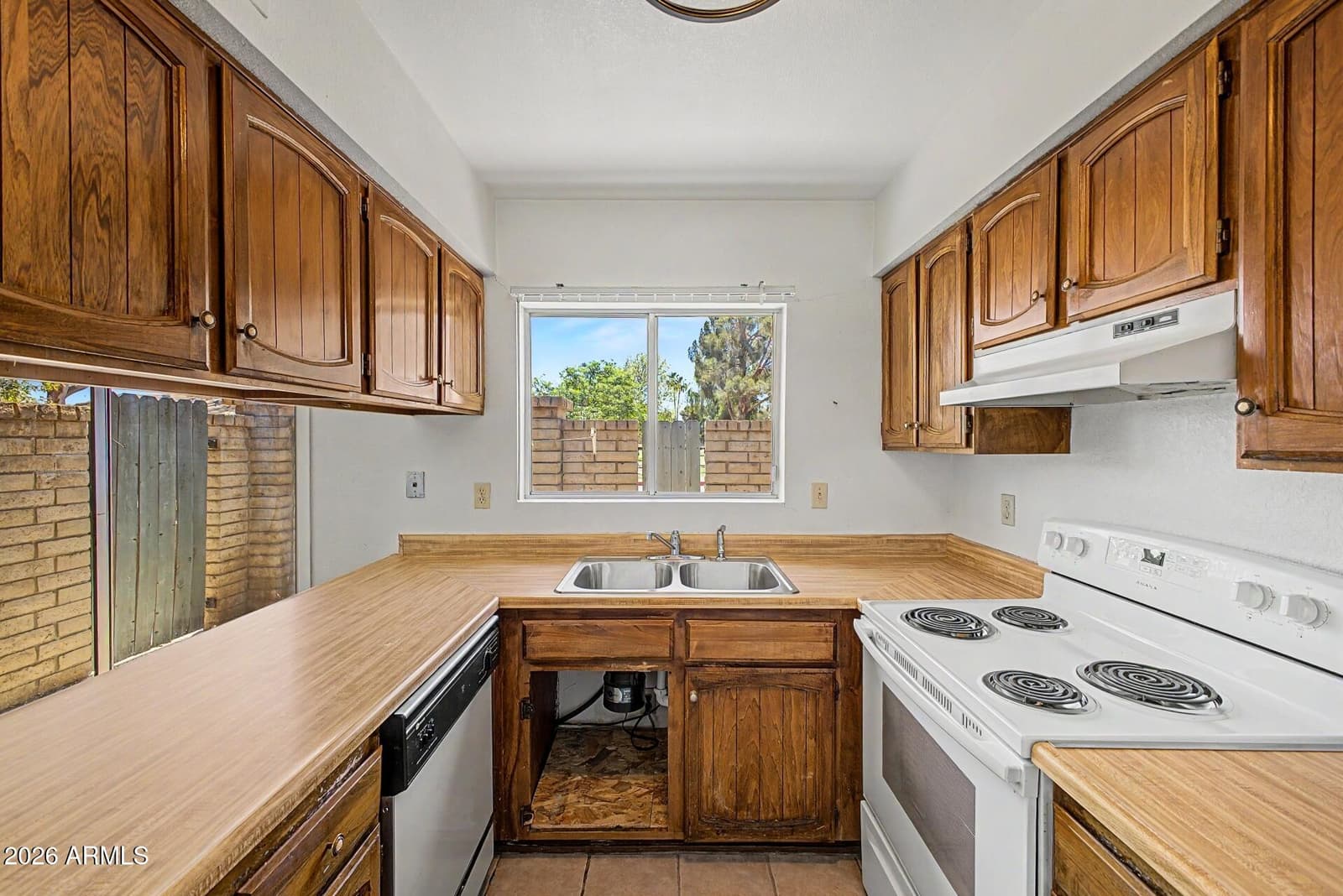 1022 W MALIBU Drive, Tempe, AZ 85282 — photo 14 of 27