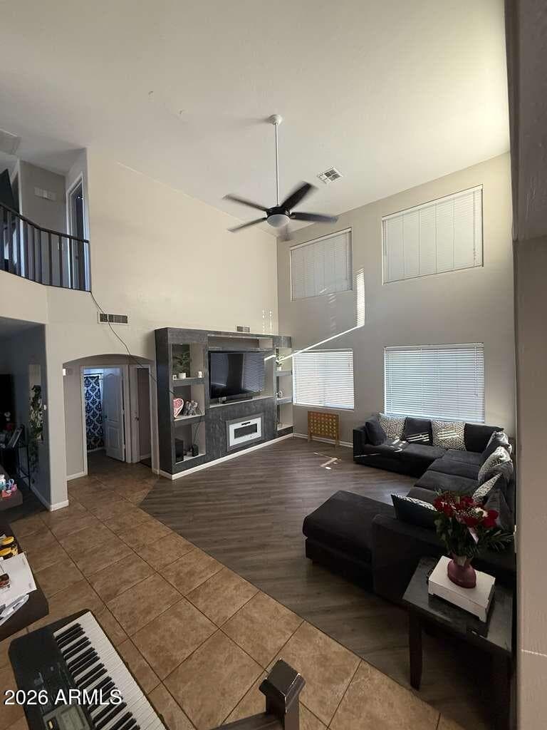 10347 W ODEUM Lane, Tolleson, AZ 85353 — photo 9 of 29