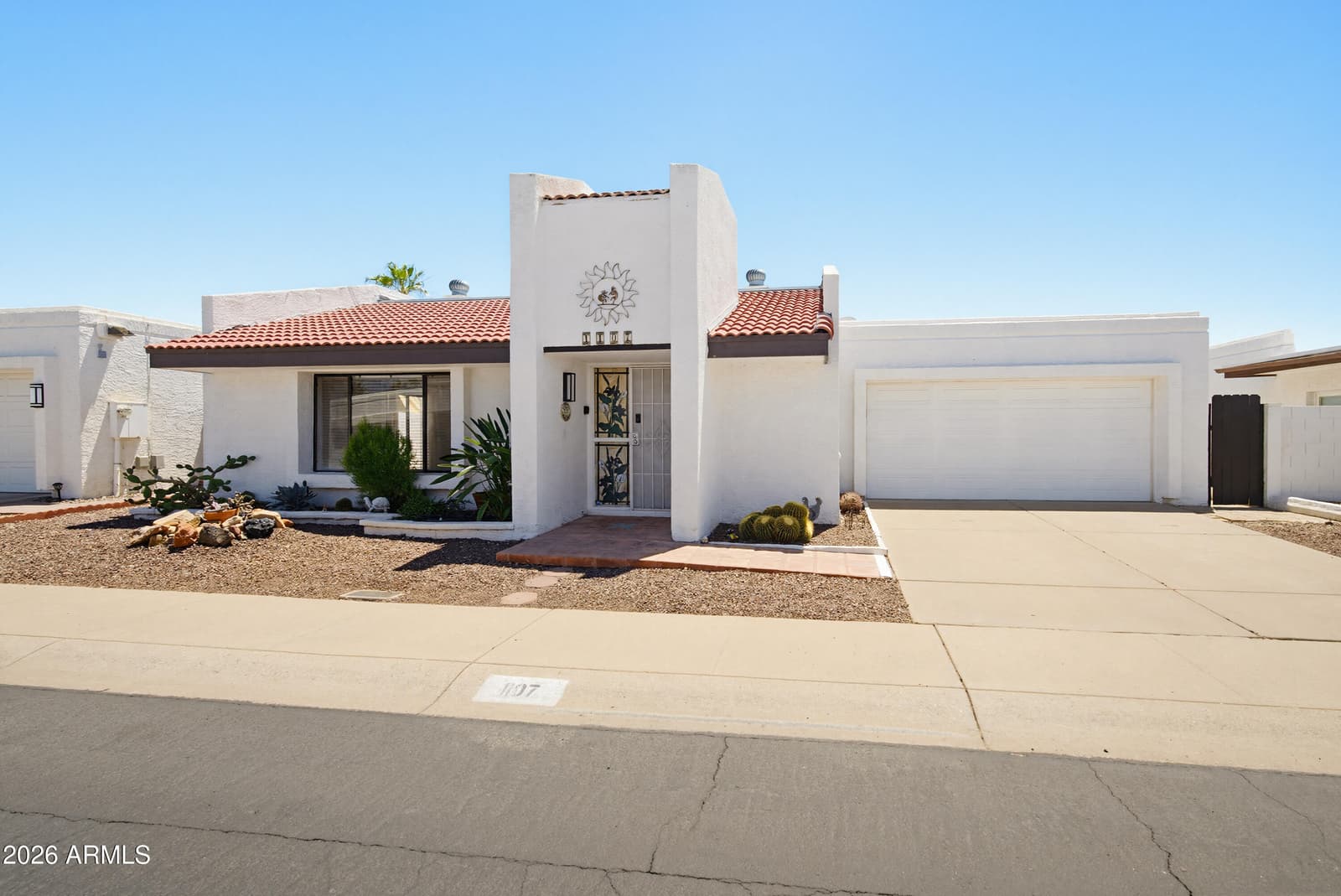 1107 E Michigan Avenue, Phoenix, AZ 85022 — photo 2 of 37