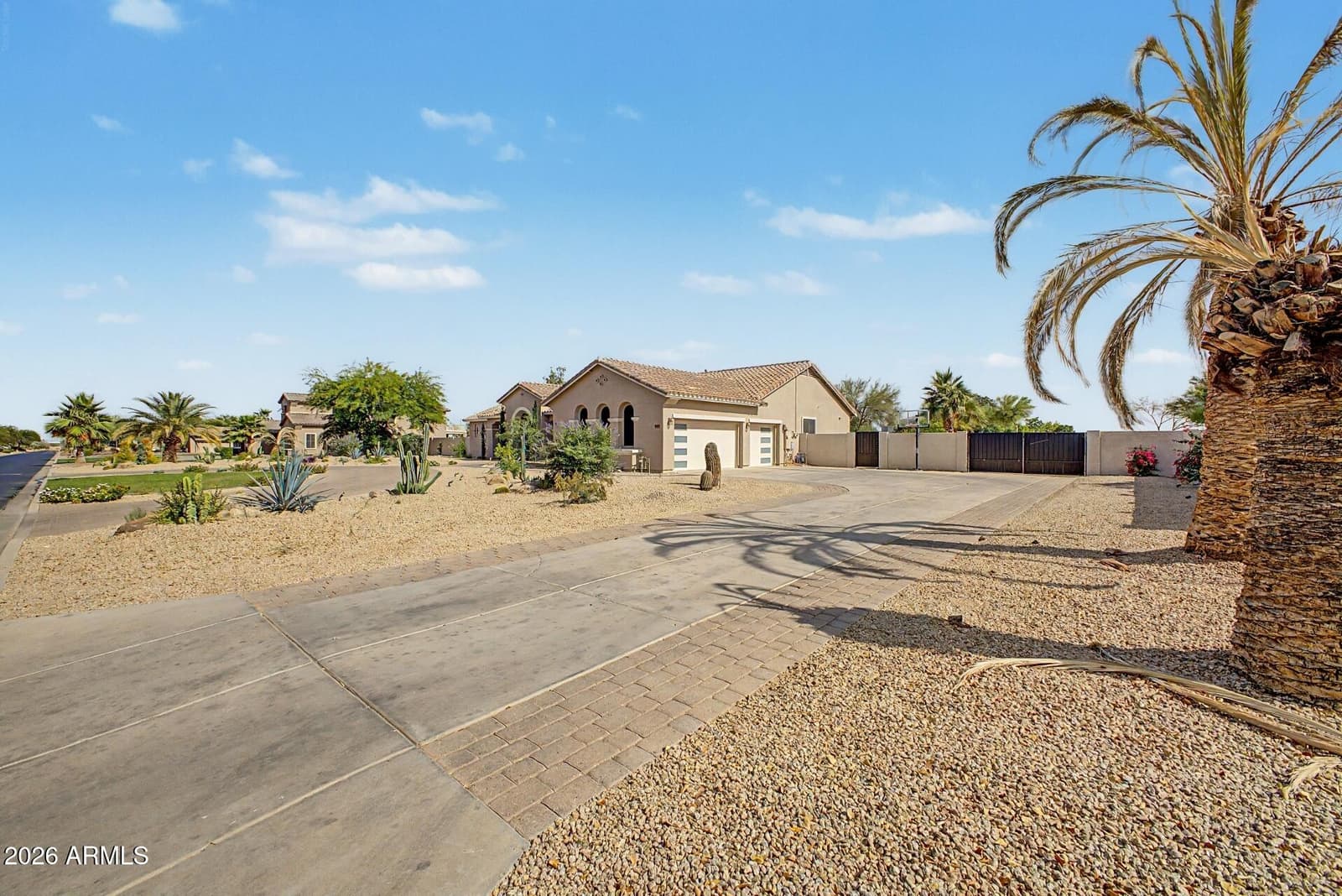 14389 W BECKER Lane, Surprise, AZ 85379 — photo 3 of 35
