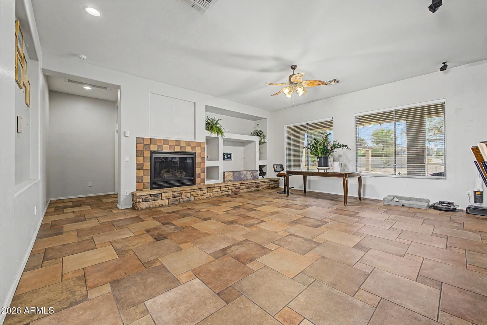 14389 W BECKER Lane, Surprise, AZ 85379 — photo 9 of 35