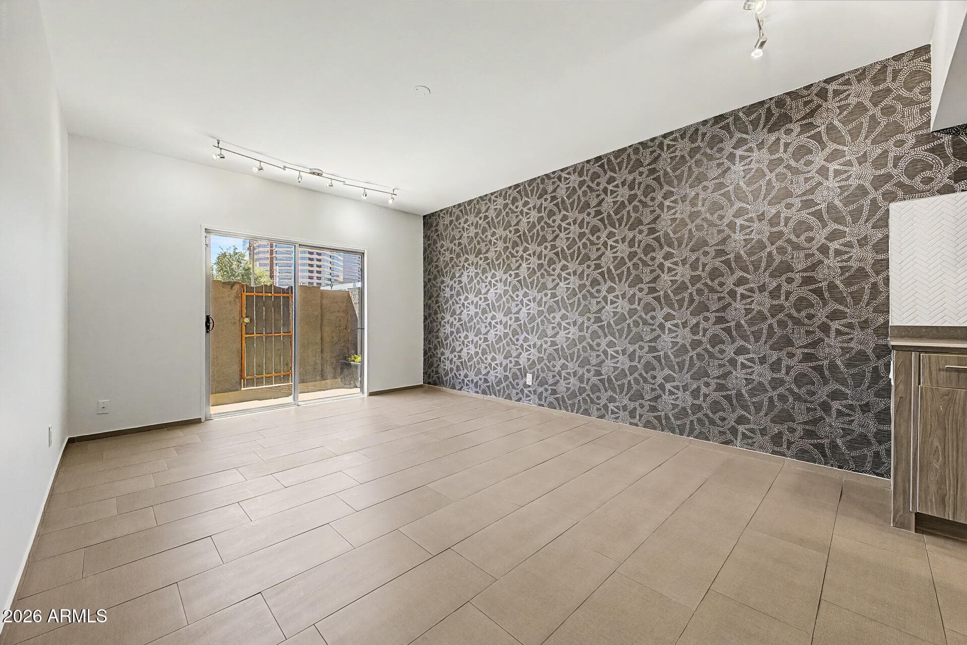 355 E THOMAS Road B106, Phoenix, AZ 85012 — photo 6 of 21