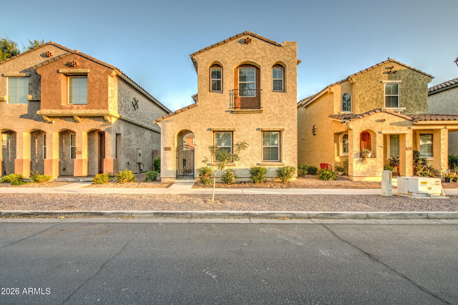 7759 W MONTE VISTA Road, Phoenix, AZ 85035 — photo 3 of 43