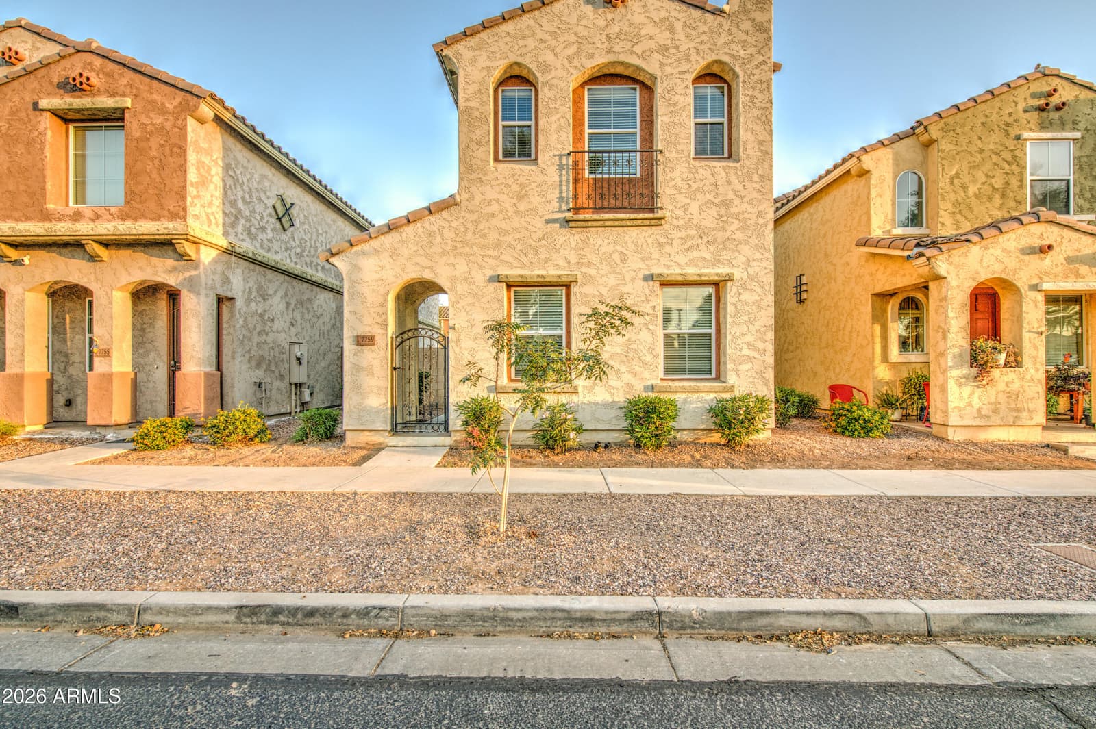 7759 W MONTE VISTA Road, Phoenix, AZ 85035 — photo 4 of 43