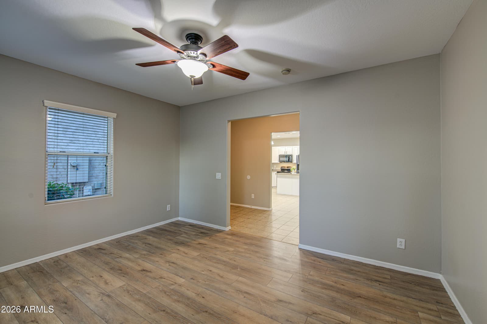7759 W MONTE VISTA Road, Phoenix, AZ 85035 — photo 7 of 43