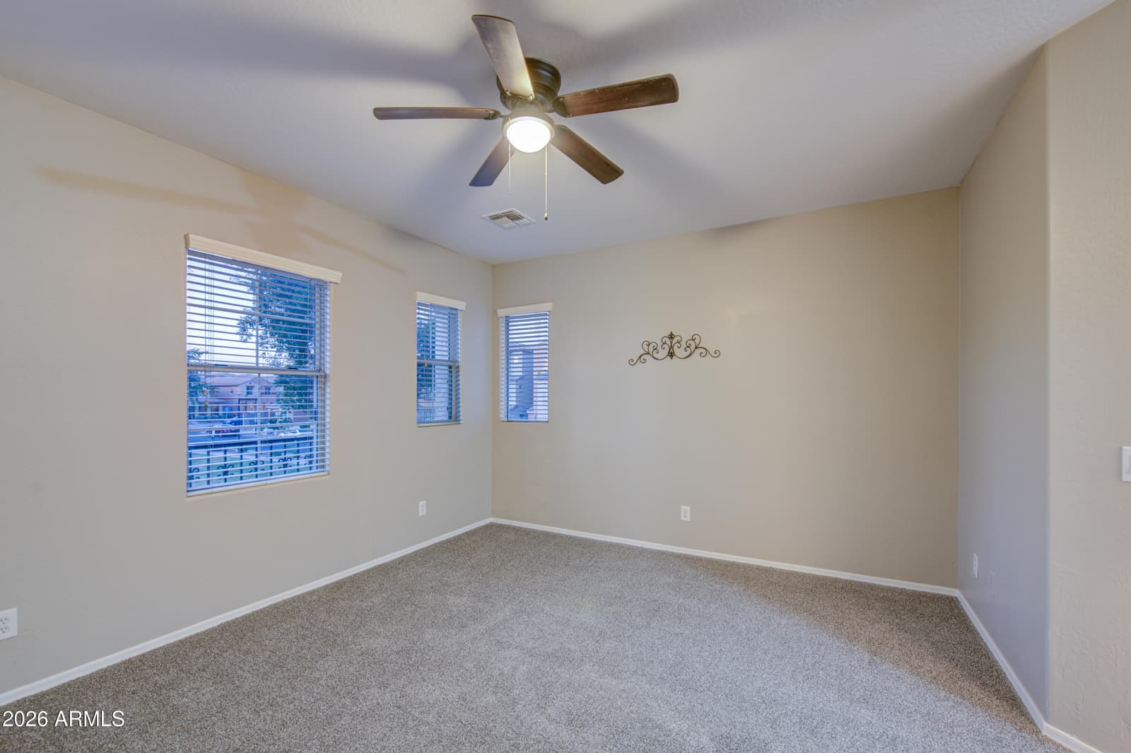 7759 W MONTE VISTA Road, Phoenix, AZ 85035 — photo 20 of 43