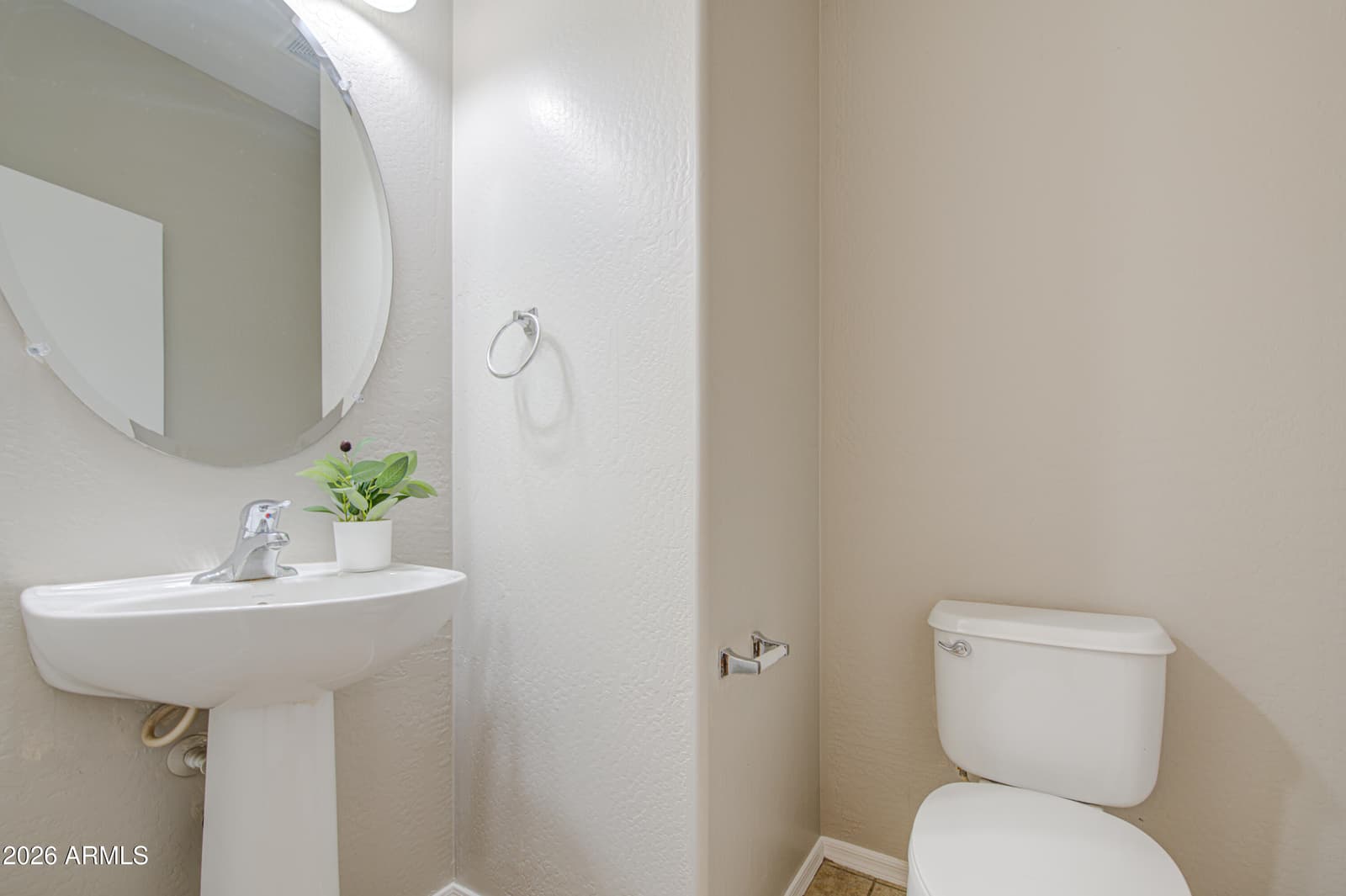 7759 W MONTE VISTA Road, Phoenix, AZ 85035 — photo 40 of 43