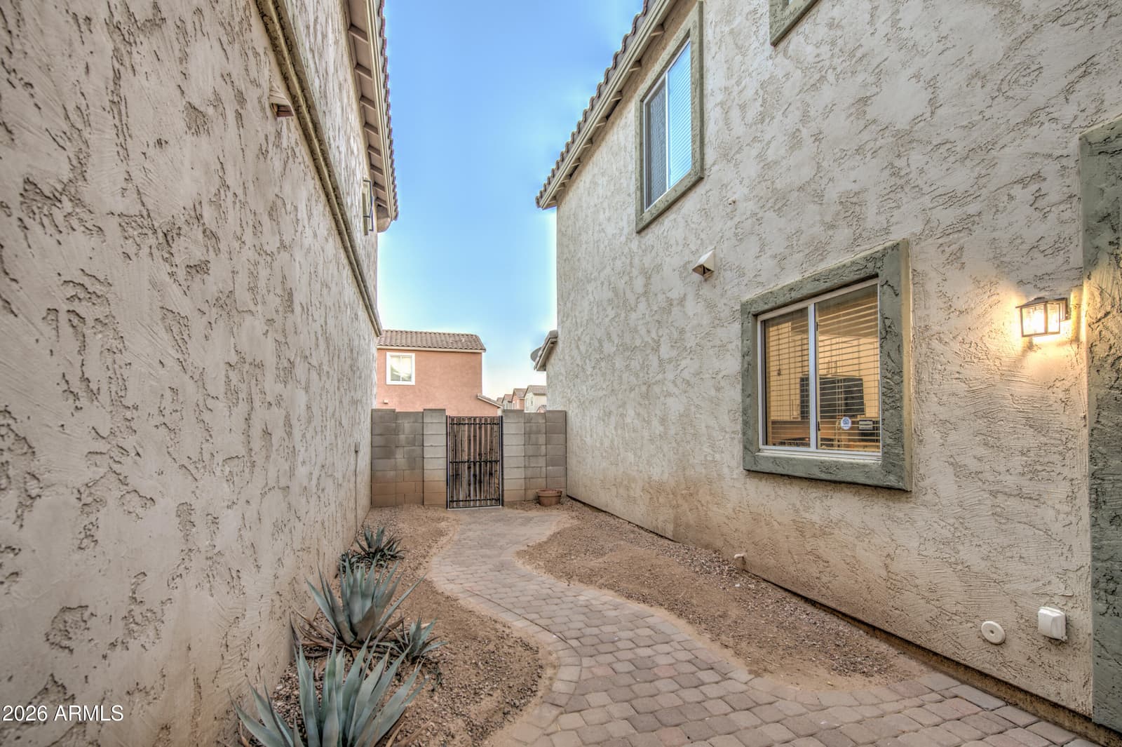 7759 W MONTE VISTA Road, Phoenix, AZ 85035 — photo 42 of 43