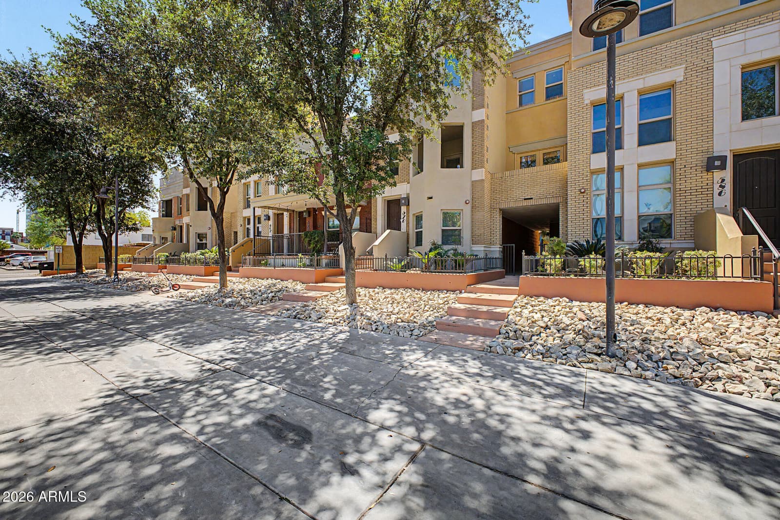 570 W 6th Street, Tempe, AZ 85281 — photo 4 of 47
