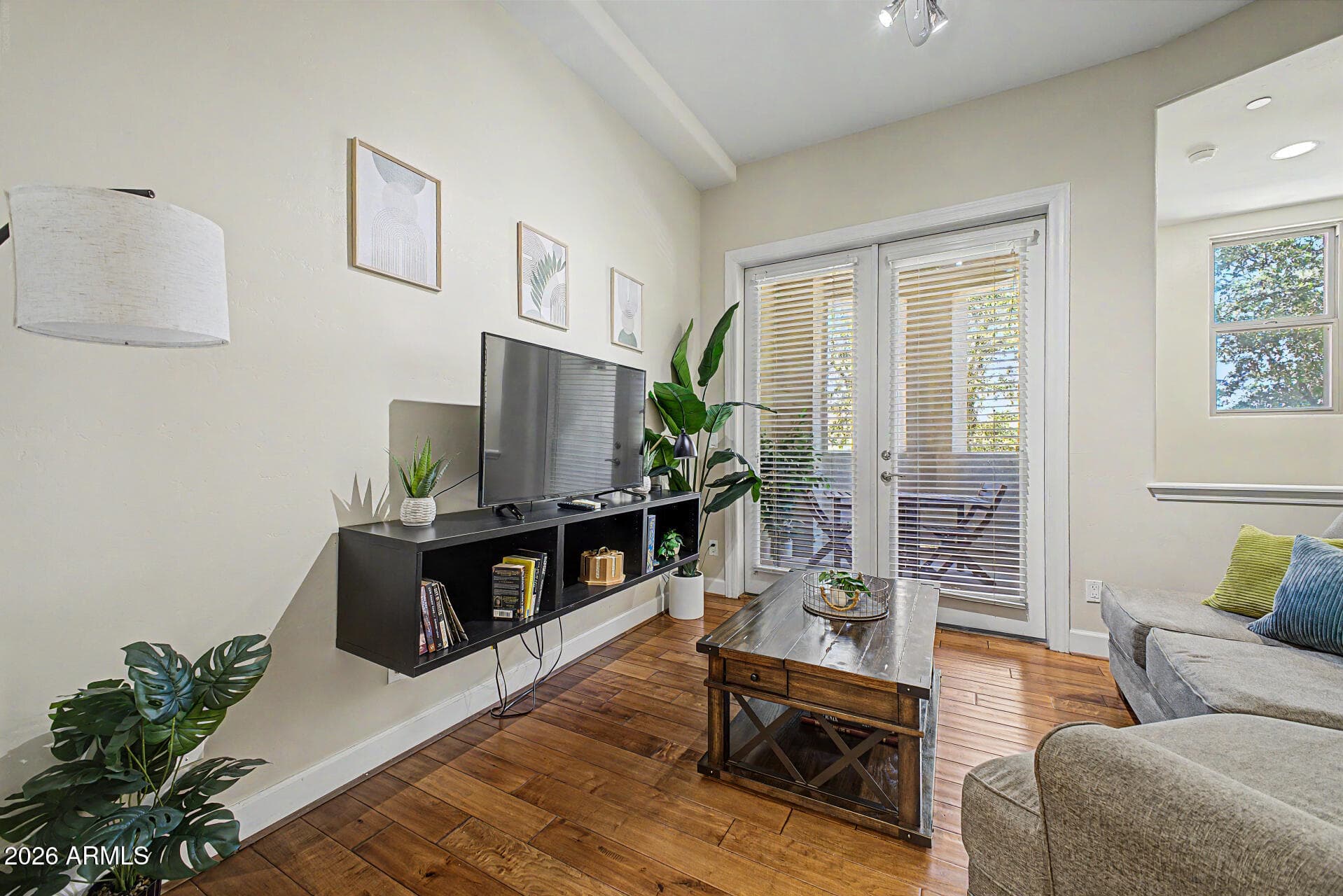 570 W 6TH Street, Tempe, AZ 85281 — photo 16 of 47