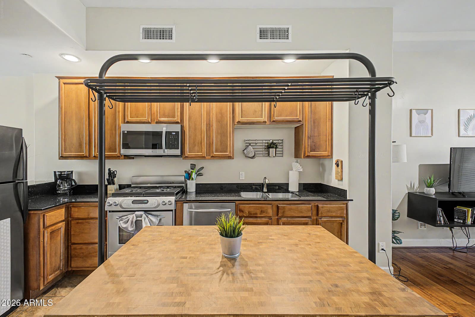 570 W 6th Street, Tempe, AZ 85281 — photo 22 of 47