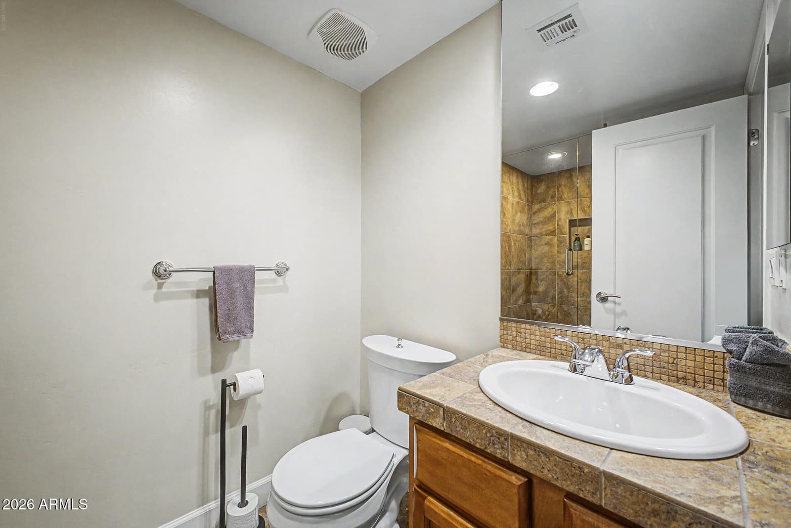 570 W 6th Street, Tempe, AZ 85281 — photo 14 of 47