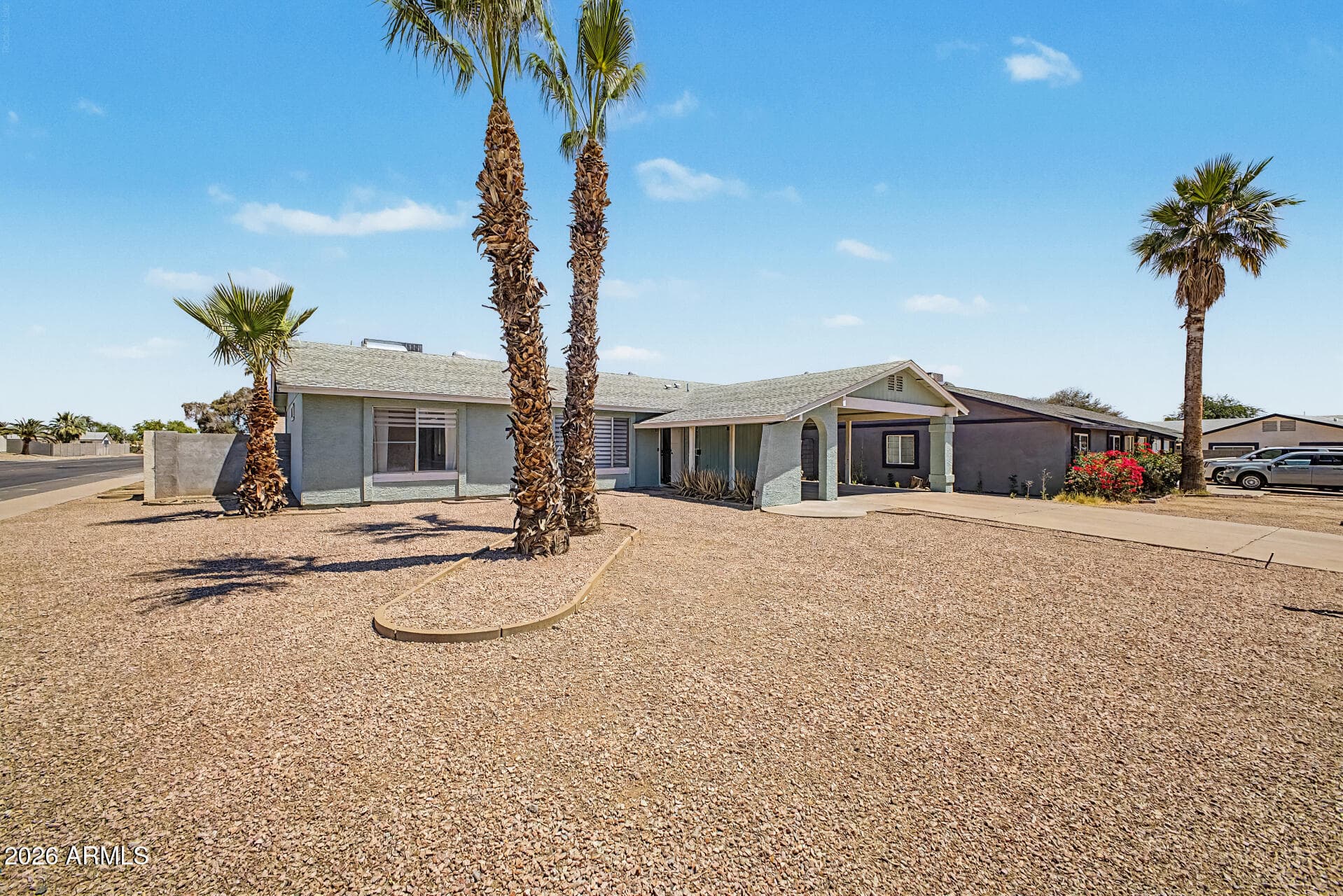 926 W APOLLO Avenue, Tempe, AZ 85283 — photo 4 of 48