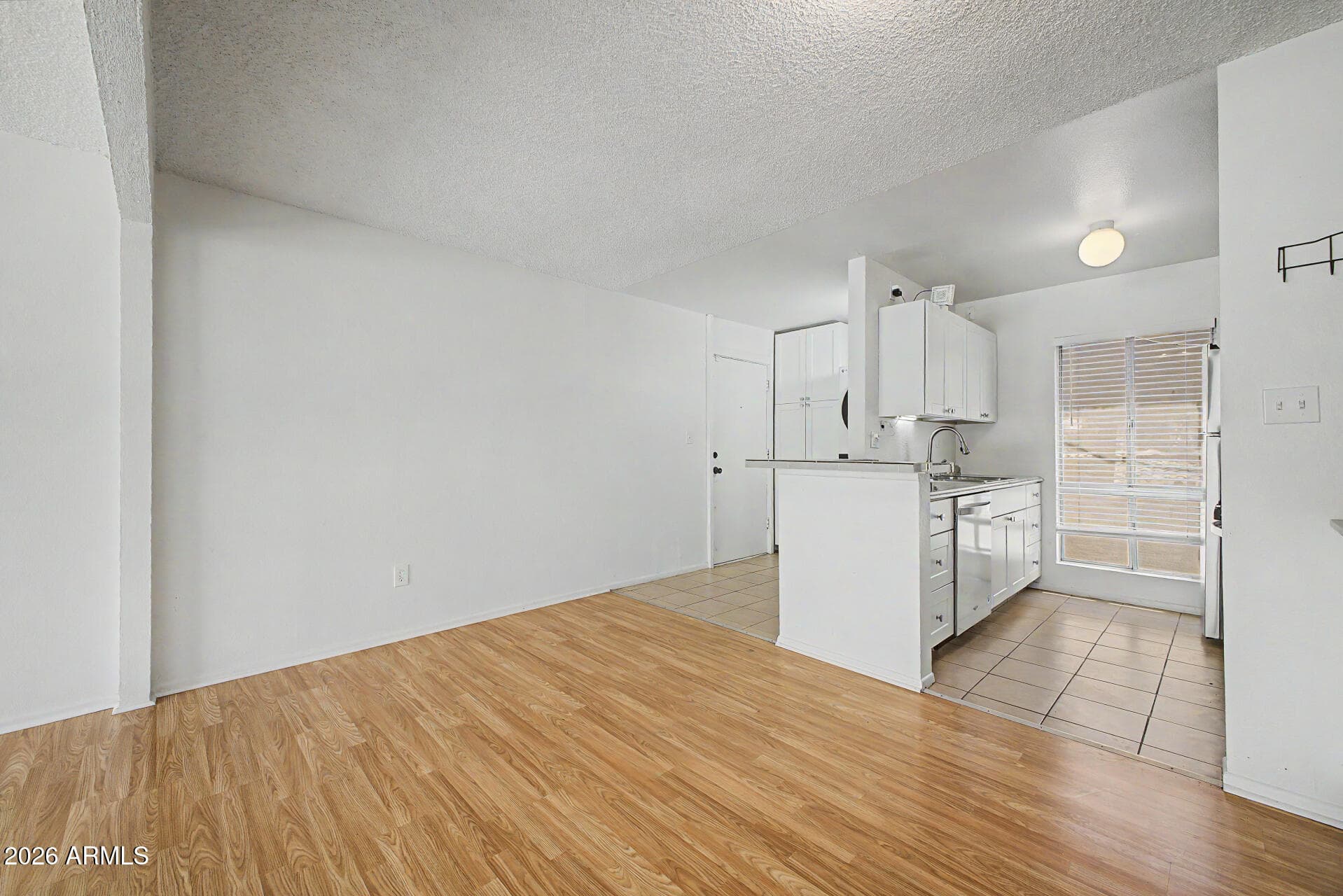 1701 W TUCKEY Lane 233, Phoenix, AZ 85015 — photo 8 of 28