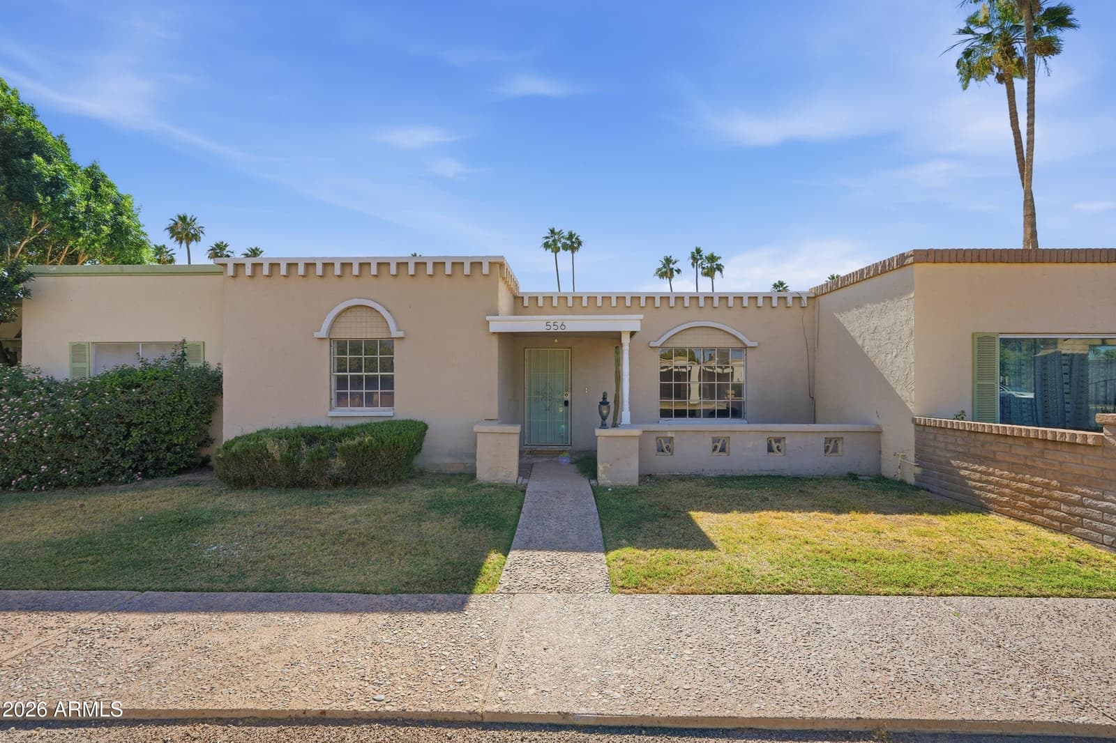 556 N HOBSON Plaza, Mesa, AZ 85203 — photo 1 of 27