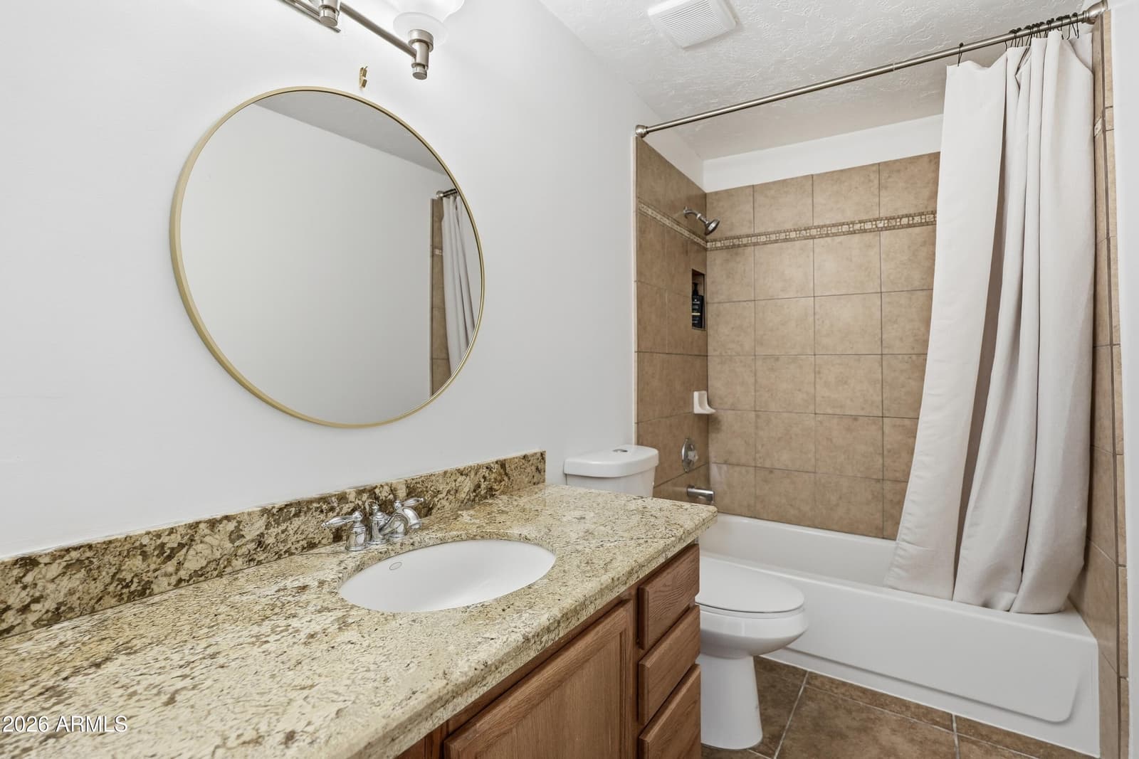 556 N HOBSON Plaza, Mesa, AZ 85203 — photo 19 of 27
