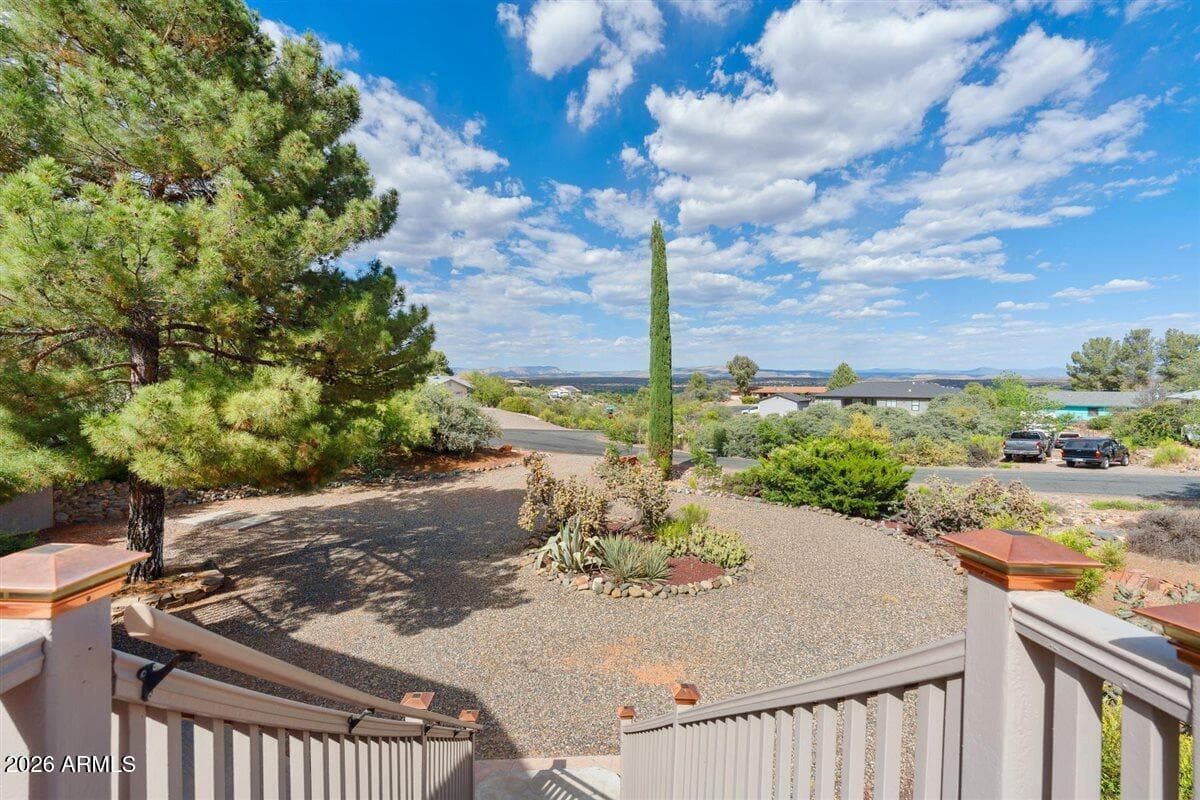 1646 S CACTUS WREN Road, Cottonwood, AZ 86326 — photo 7 of 41