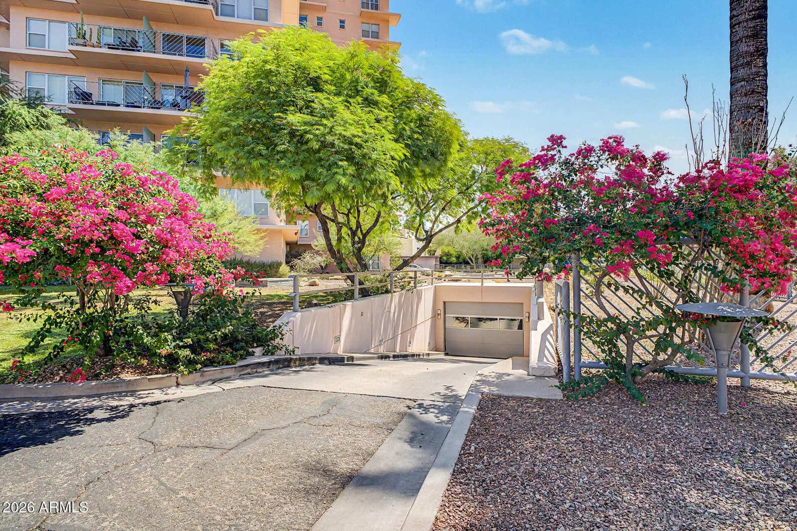 2201 N CENTRAL Avenue 3D, Phoenix, AZ 85004 — photo 28 of 45