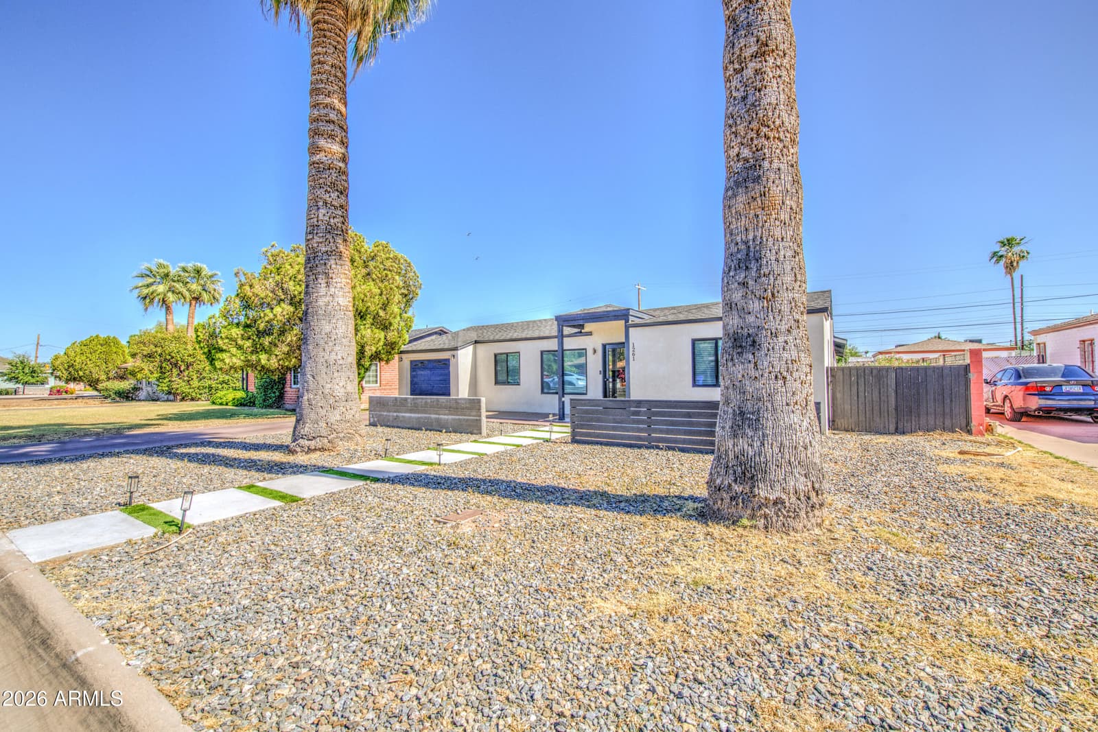 1261 E CAMBRIDGE Avenue, Phoenix, AZ 85006 — photo 1 of 46