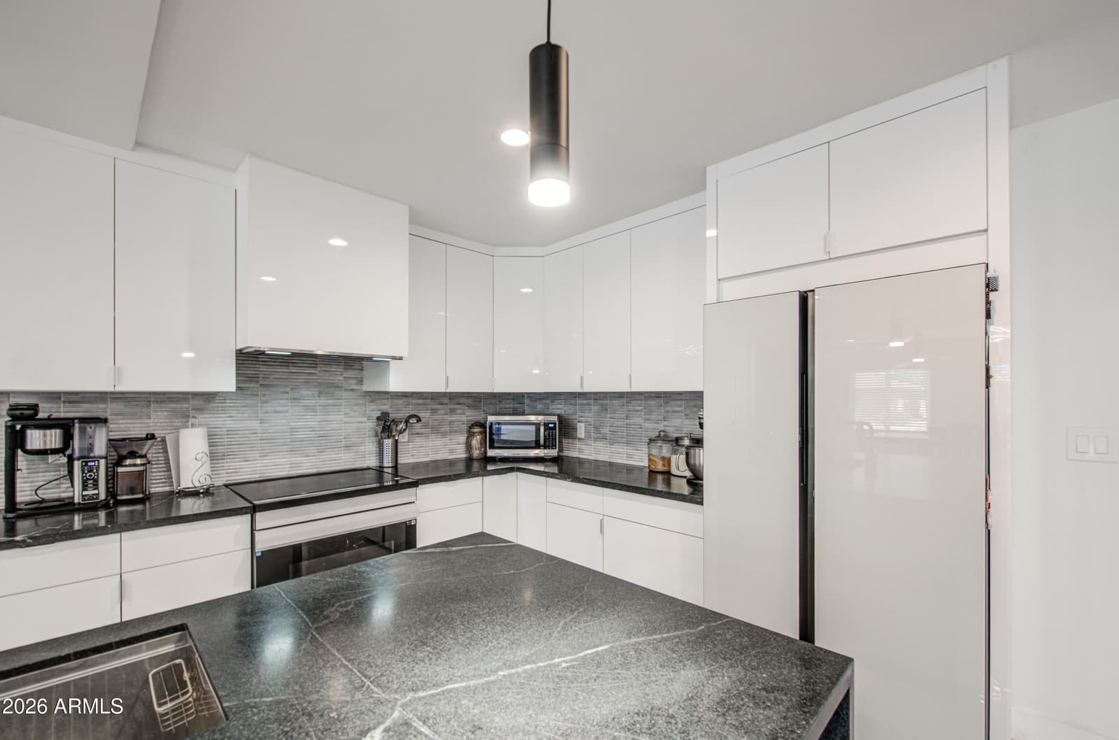 1261 E CAMBRIDGE Avenue, Phoenix, AZ 85006 — photo 14 of 46