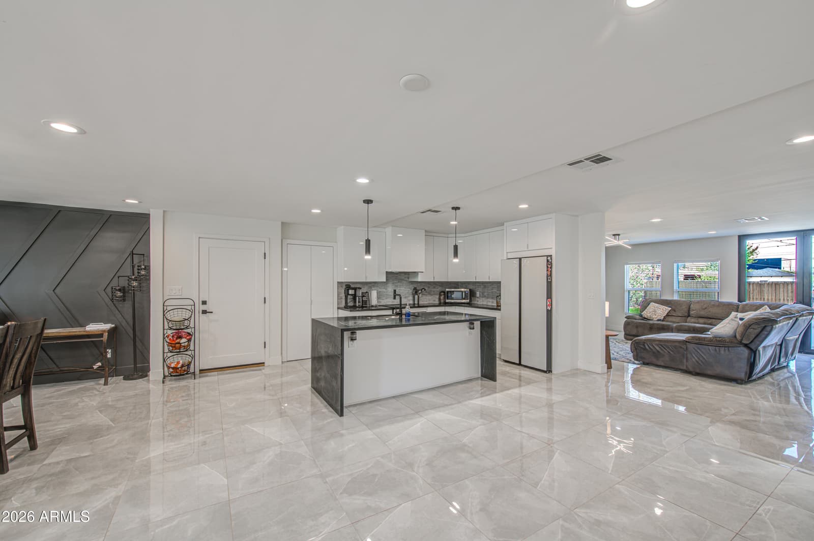 1261 E CAMBRIDGE Avenue, Phoenix, AZ 85006 — photo 18 of 46