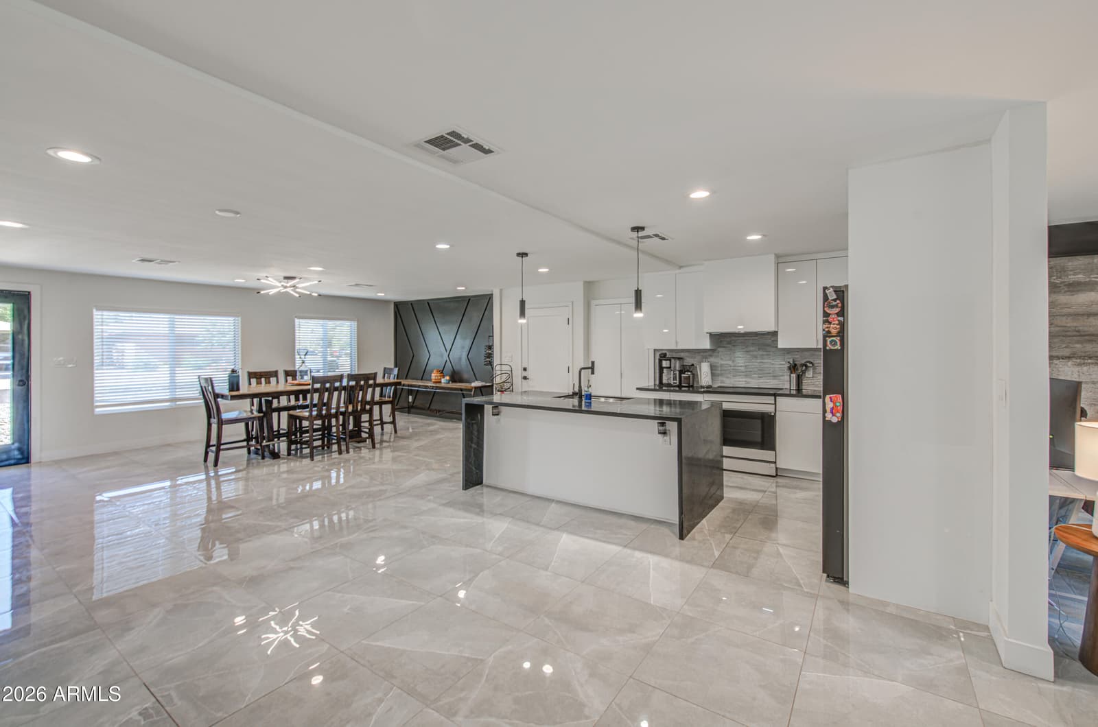 1261 E CAMBRIDGE Avenue, Phoenix, AZ 85006 — photo 19 of 46