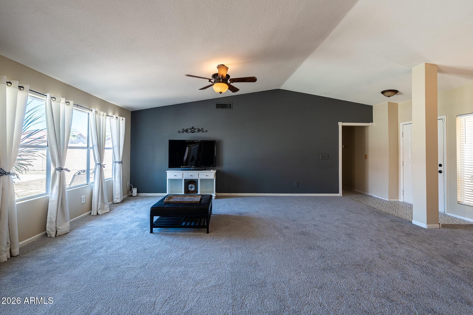 9126 W PORT ROYALE Lane, Peoria, AZ 85381 — photo 5 of 32