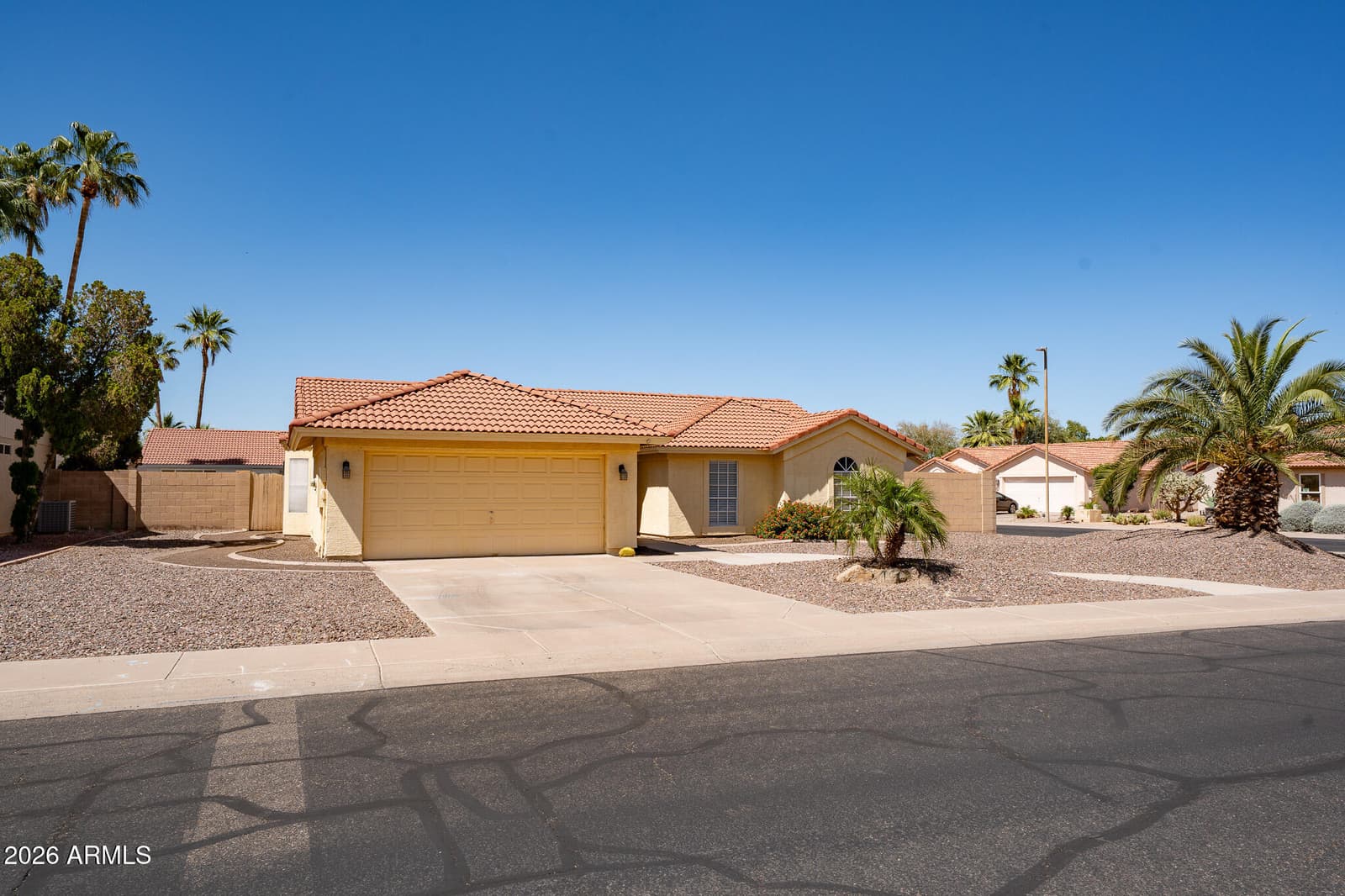 9126 W PORT ROYALE Lane, Peoria, AZ 85381 — photo 29 of 32
