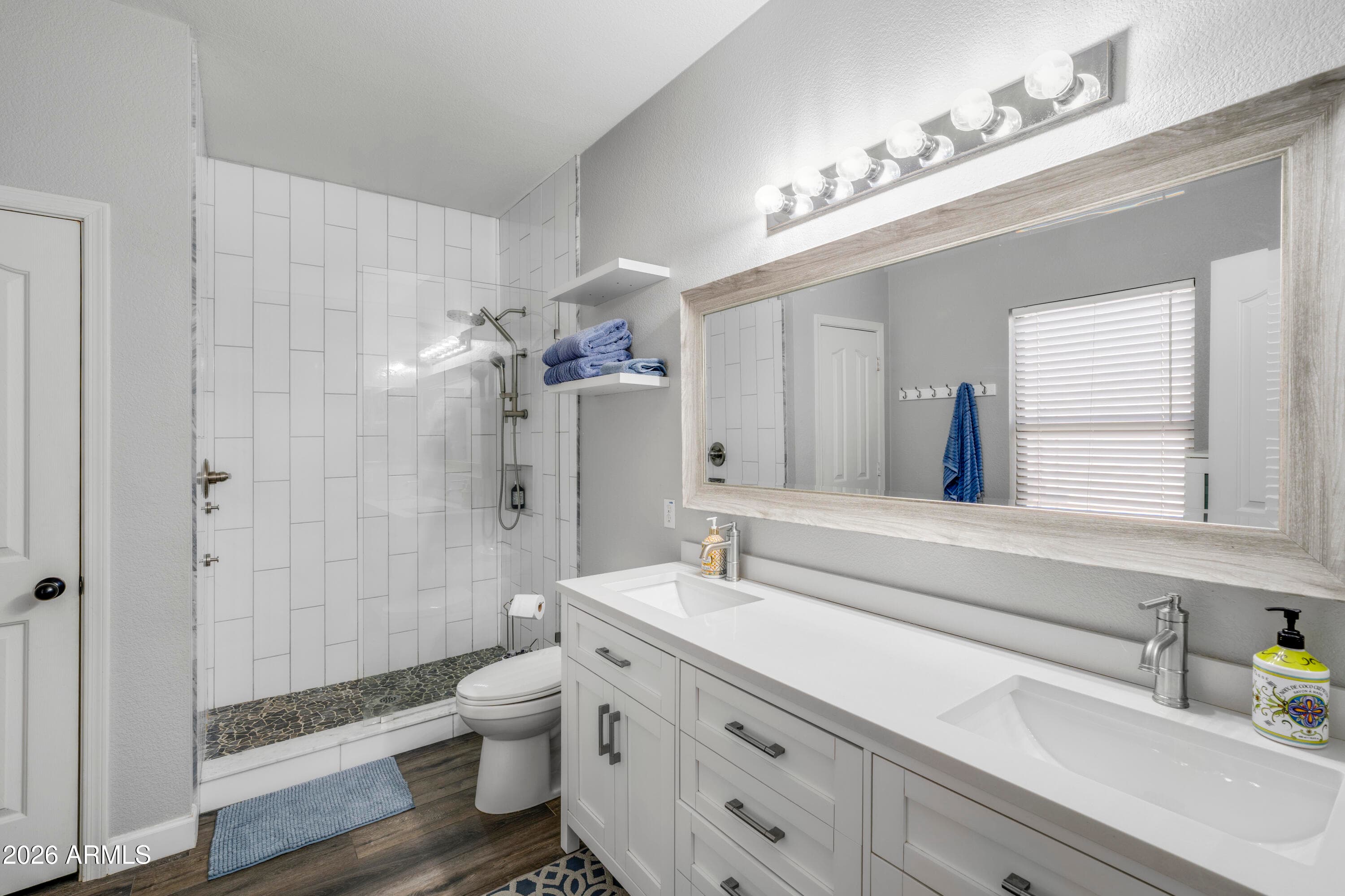 10610 W COUNTRY CLUB Trail, Peoria, AZ 85383 — photo 18 of 57