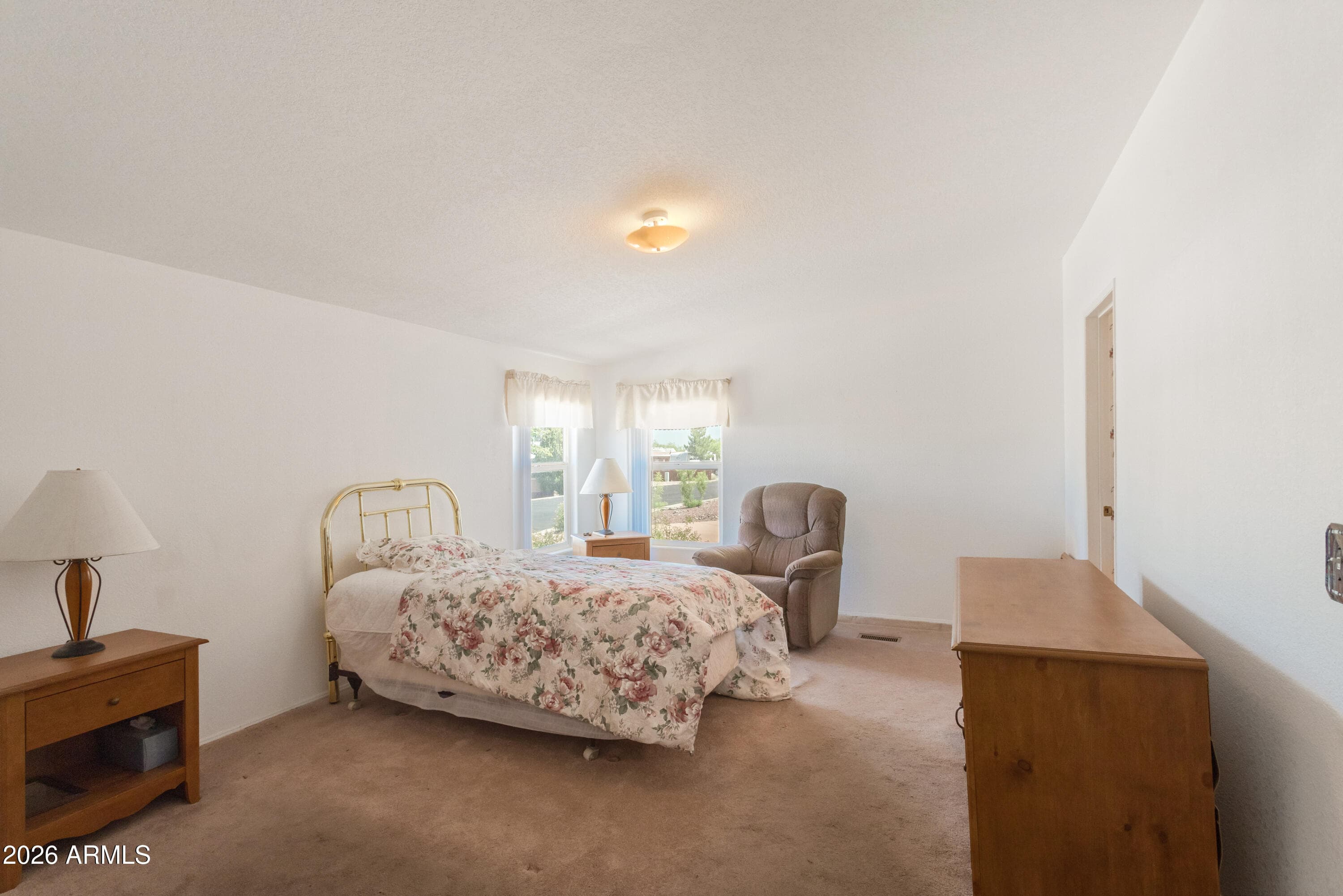 684 S Lazy Beaver Way, Sierra Vista, AZ 85635 — photo 14 of 34