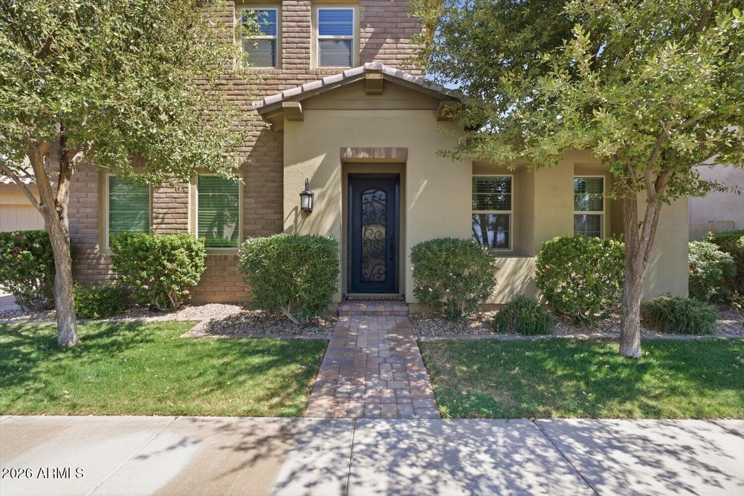 912 W KAIBAB Drive, Chandler, AZ 85248 — photo 2 of 45