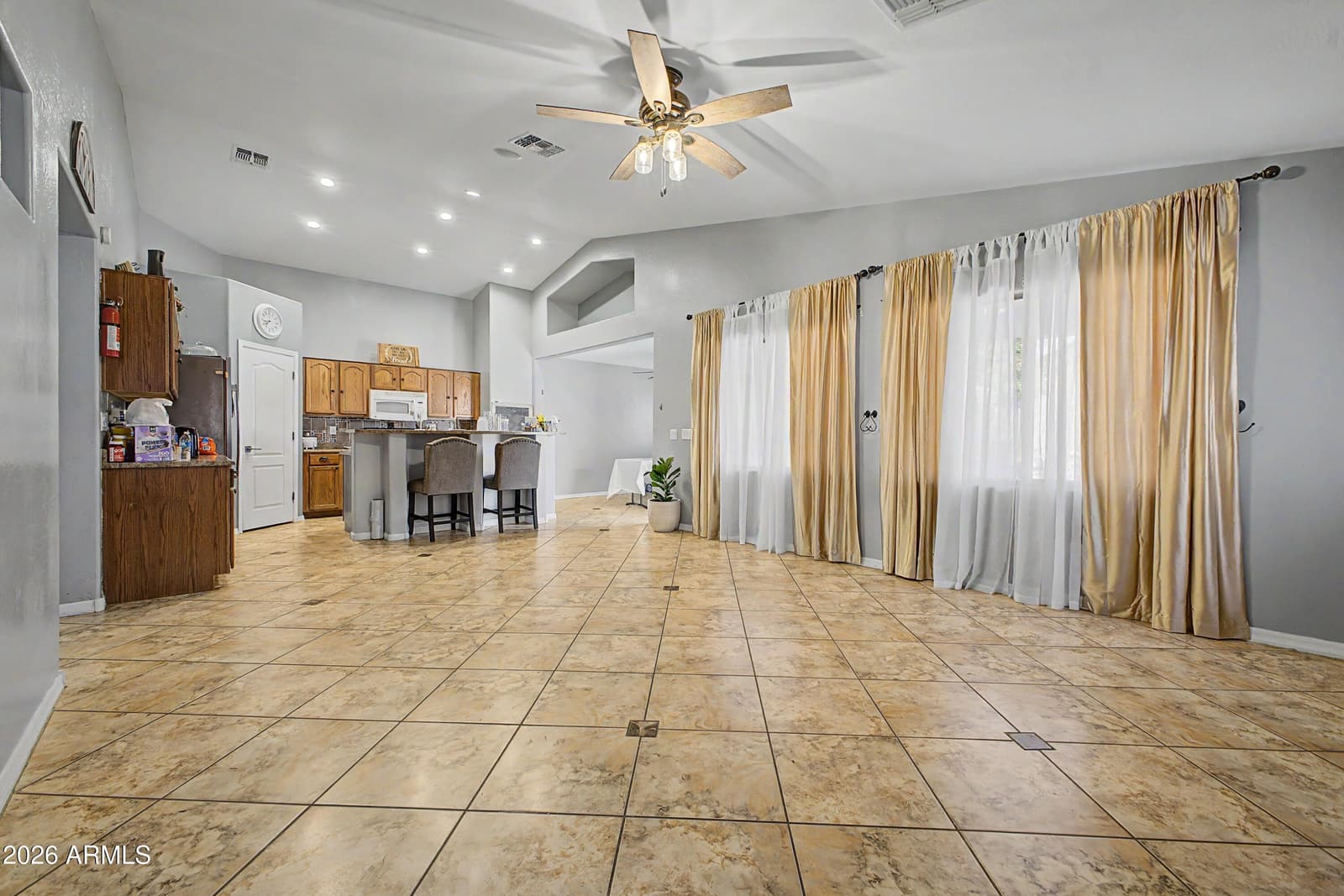 25652 W RIO VISTA Lane, Buckeye, AZ 85326 — photo 10 of 32